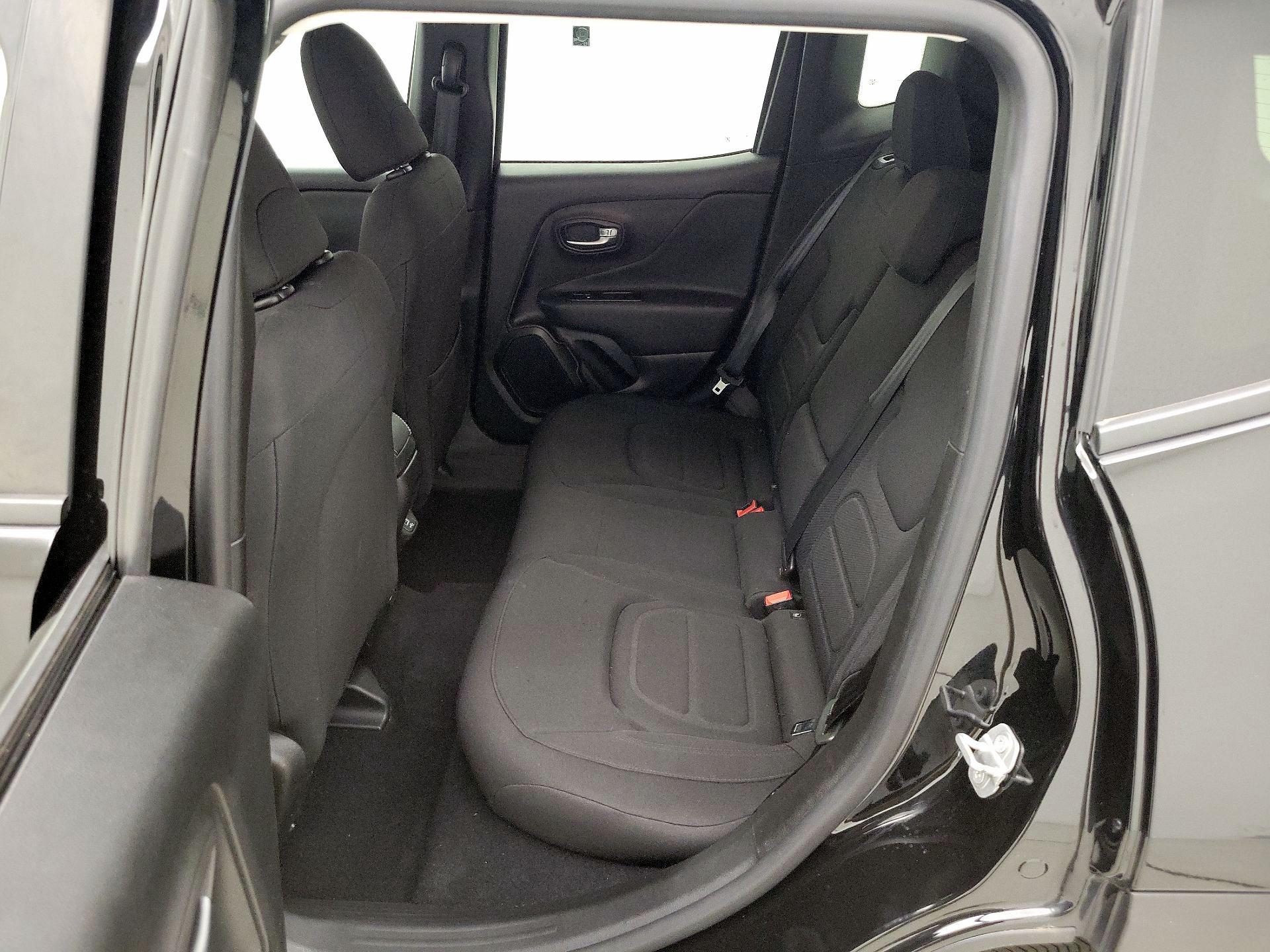 Thumbnail: 2022 Jeep Renegade - 20