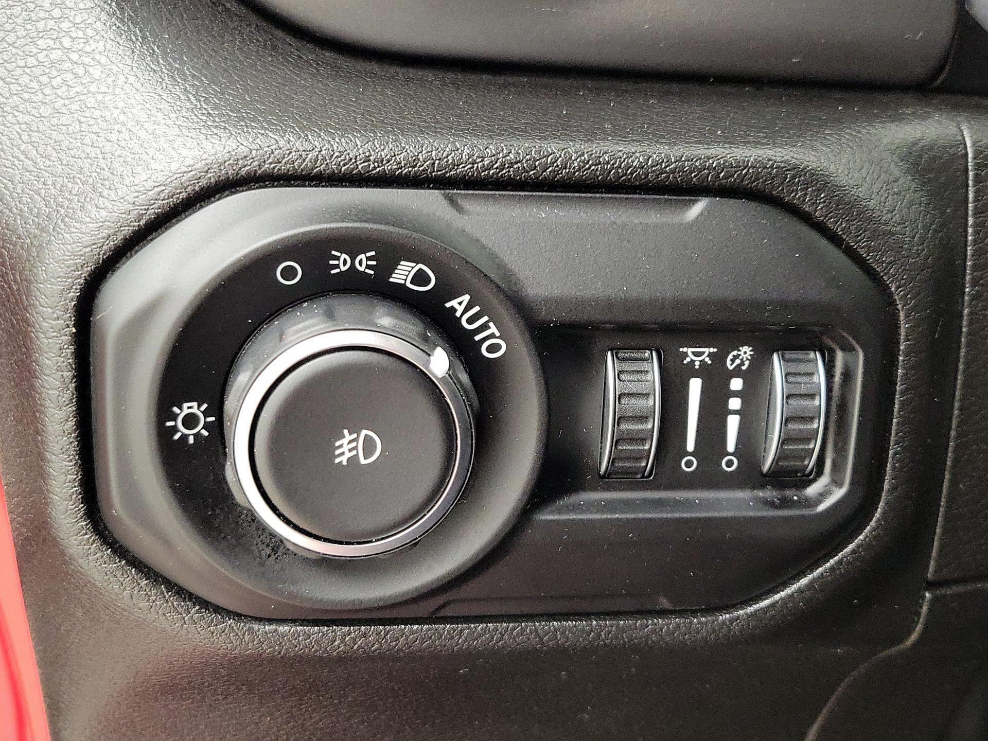 Thumbnail: 2022 Jeep Wrangler - 13