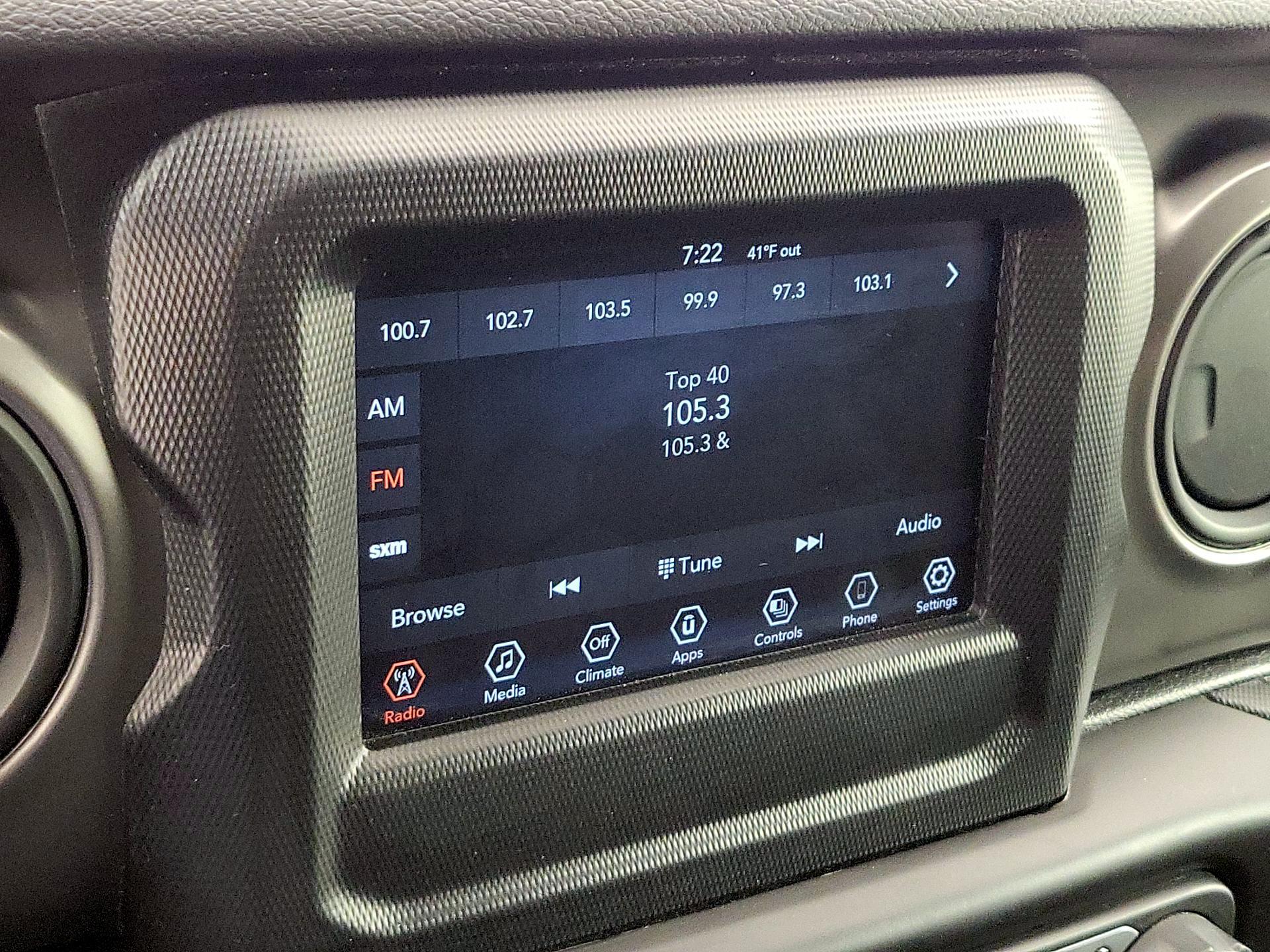 Thumbnail: 2022 Jeep Wrangler - 15