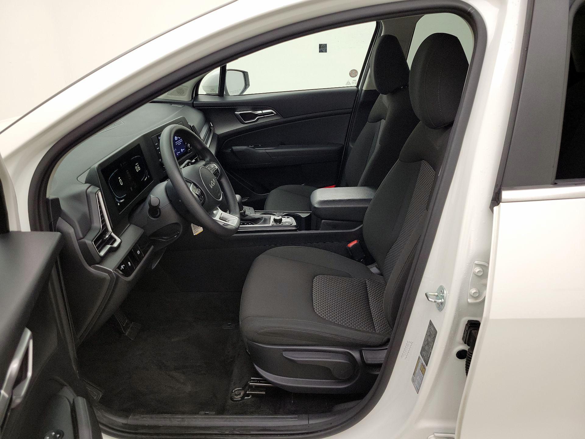 Thumbnail: 2024 Kia Sportage - 11