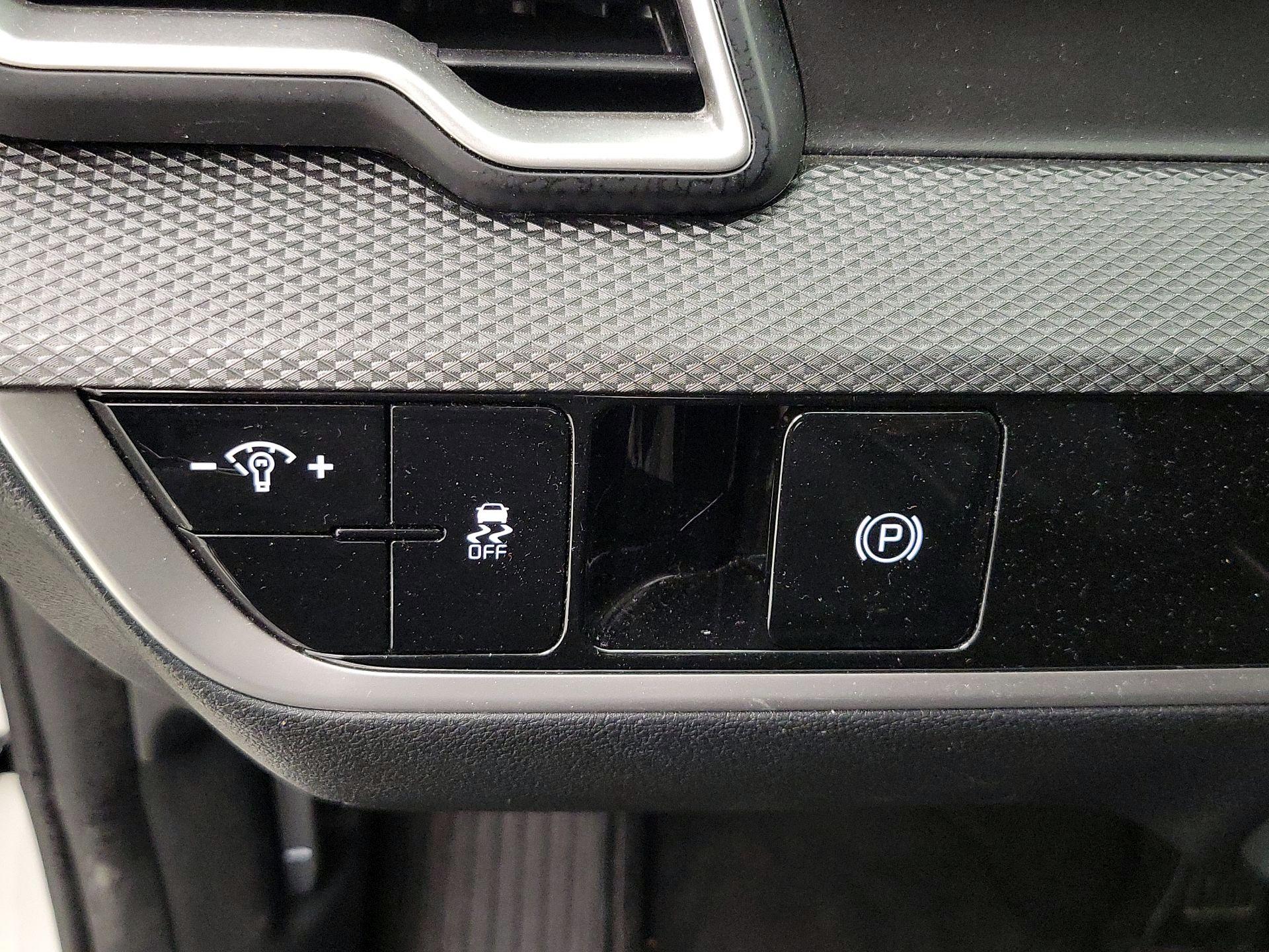 Thumbnail: 2024 Kia Sportage - 13