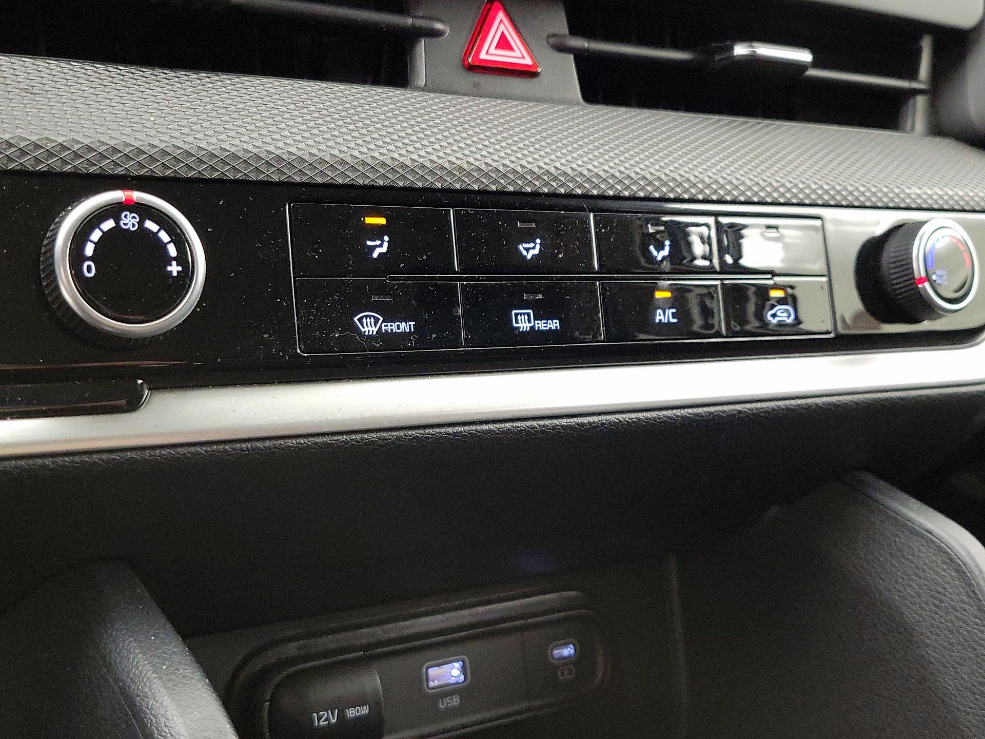 Thumbnail: 2024 Kia Sportage - 16