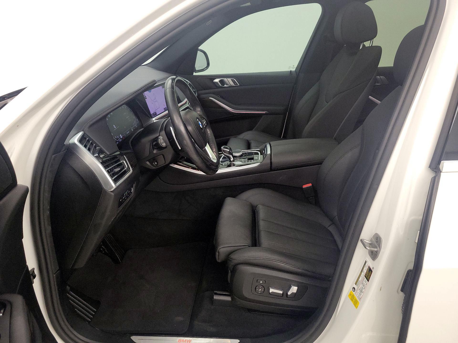 Thumbnail: 2021 BMW X5 - 11