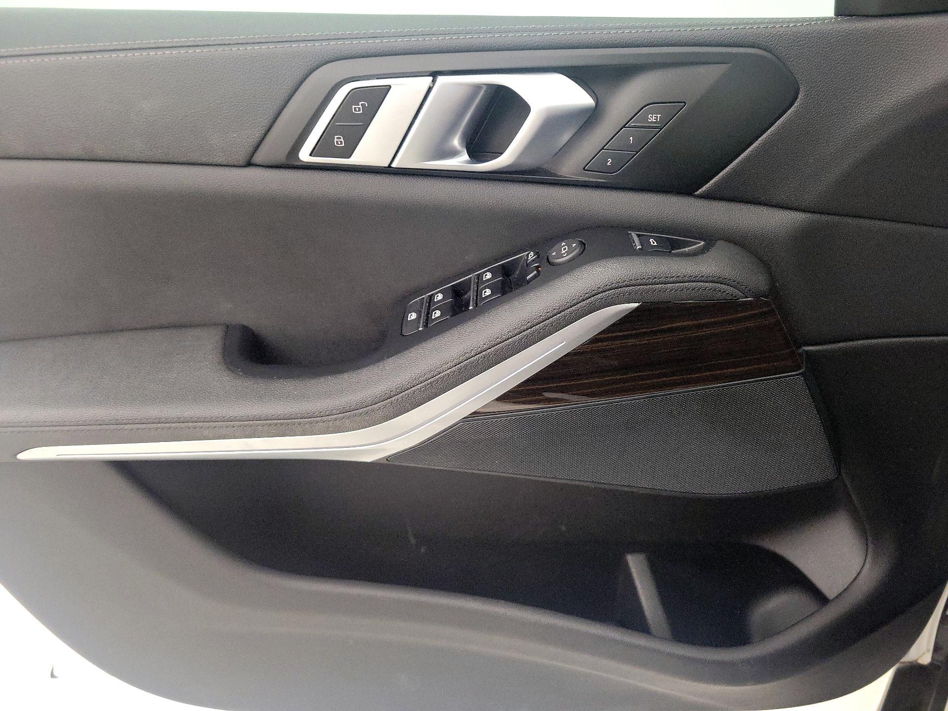 Thumbnail: 2021 BMW X5 - 12