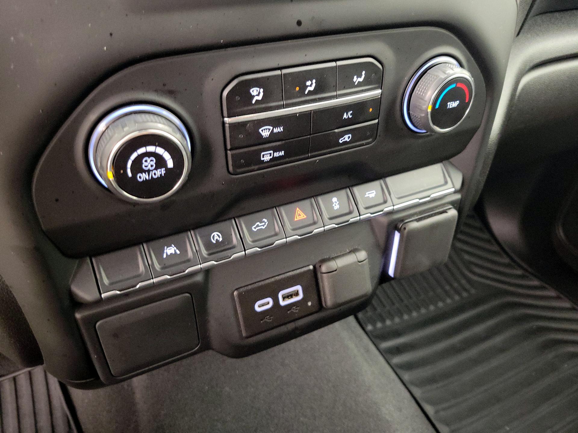 Thumbnail: 2024 Chevrolet Silverado 1500 - 16