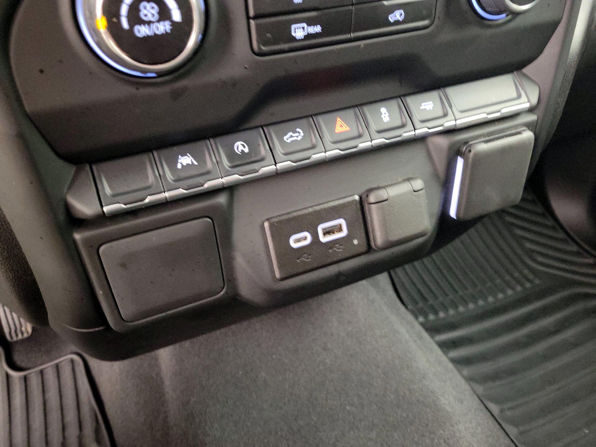 Thumbnail: 2024 Chevrolet Silverado 1500 - 18