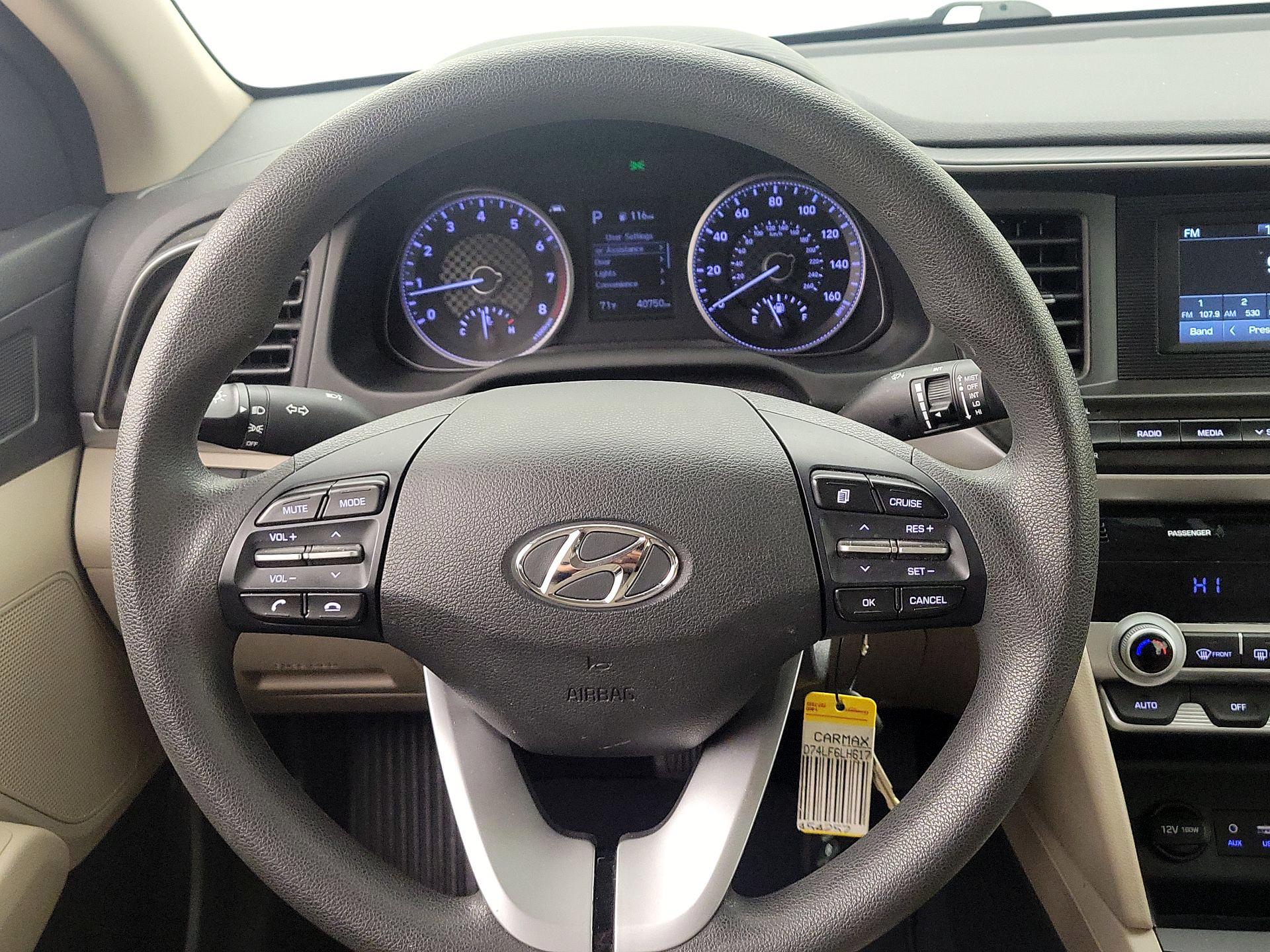 Thumbnail: 2020 Hyundai Elantra - 10