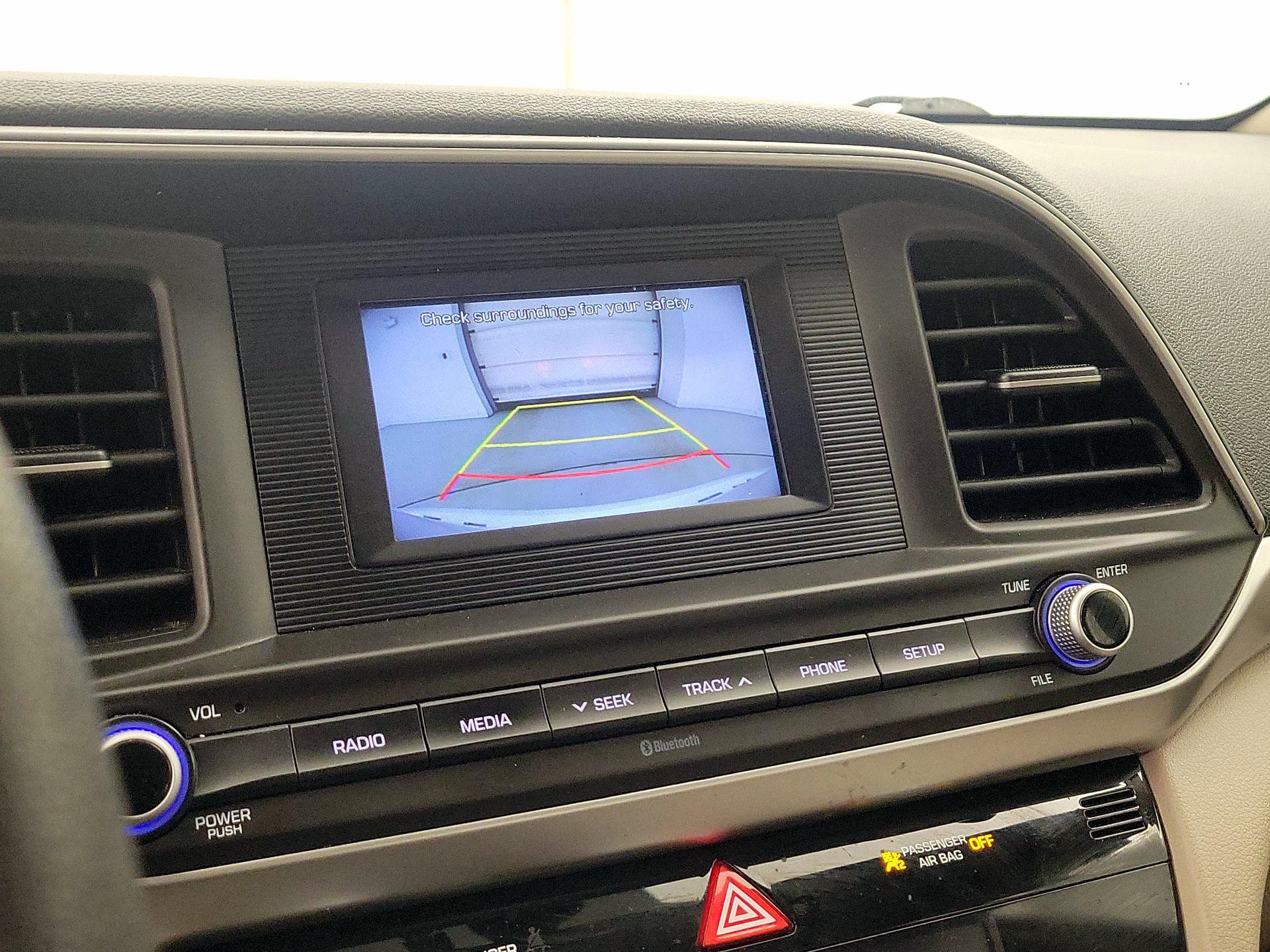 Thumbnail: 2020 Hyundai Elantra - 14