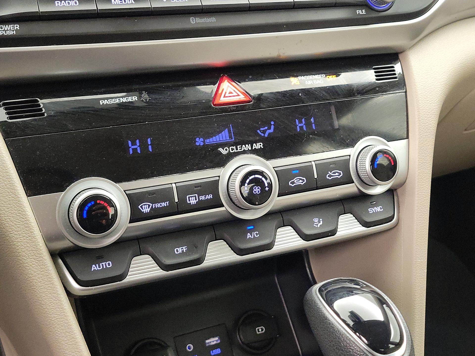 Thumbnail: 2020 Hyundai Elantra - 16