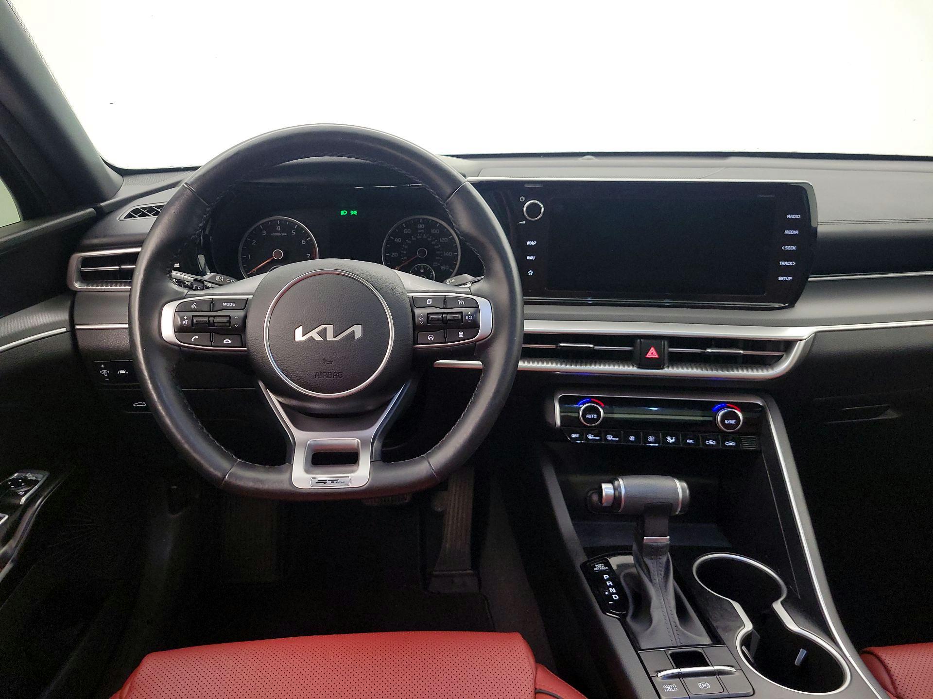 Thumbnail: 2023 Kia K5 - 10