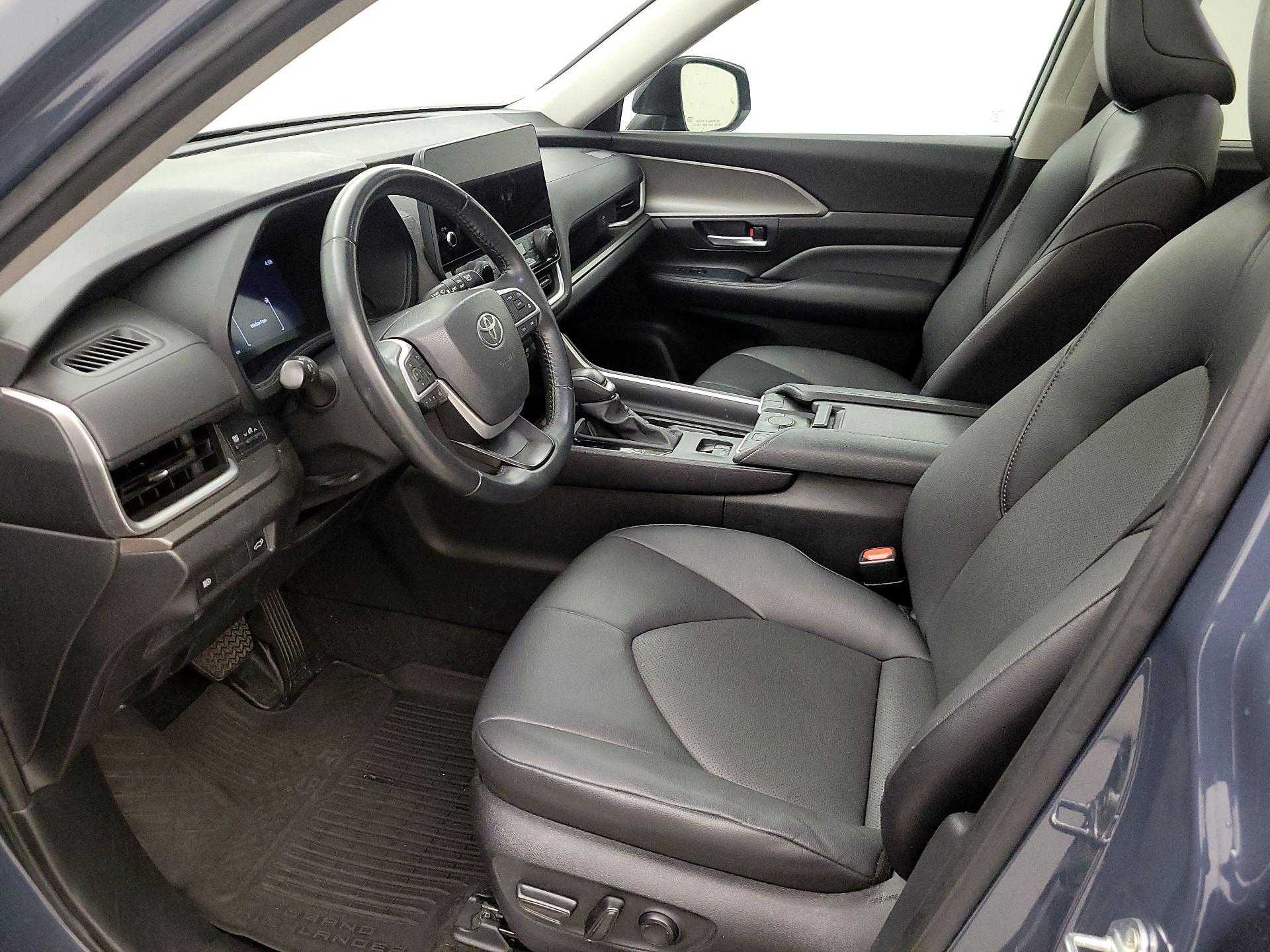 Thumbnail: 2024 Toyota Grand Highlander - 11