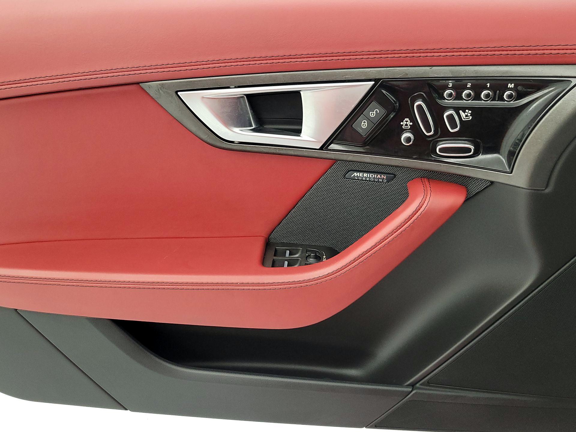 Thumbnail: 2016 Jaguar F-Type - 12