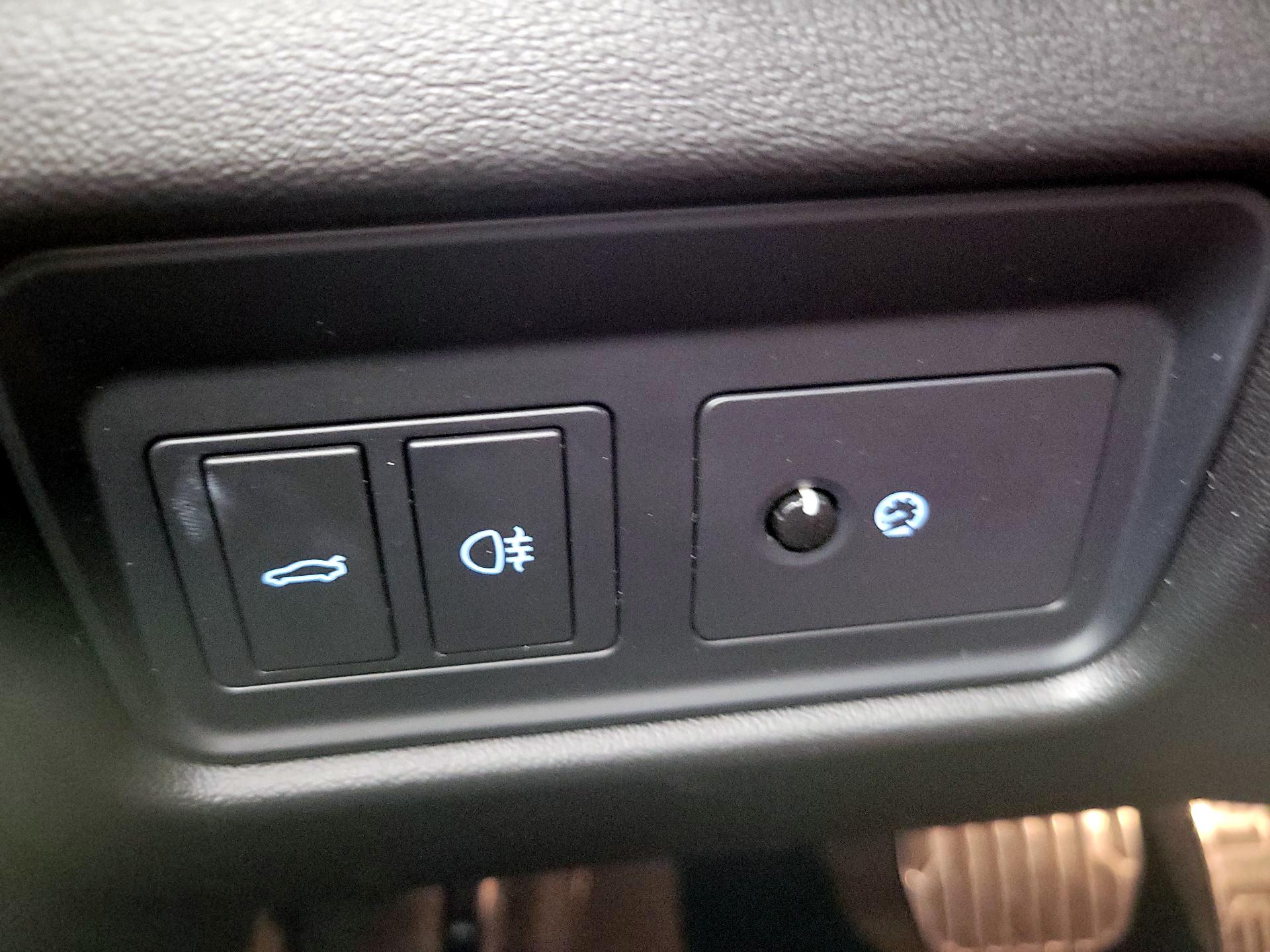 Thumbnail: 2016 Jaguar F-Type - 13