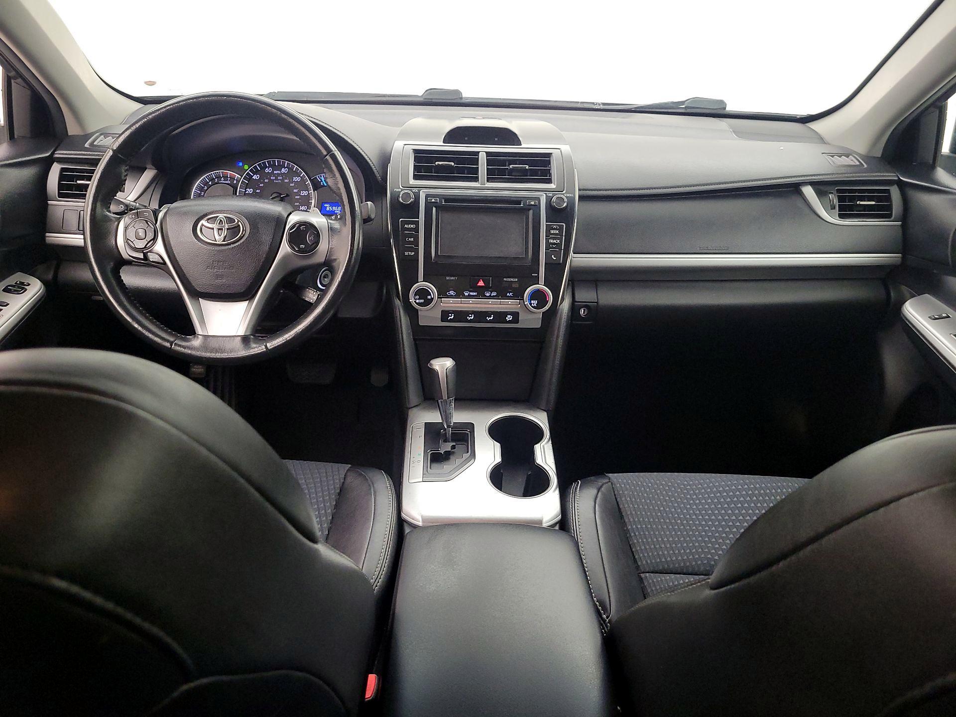 Thumbnail: 2014 Toyota Camry - 9