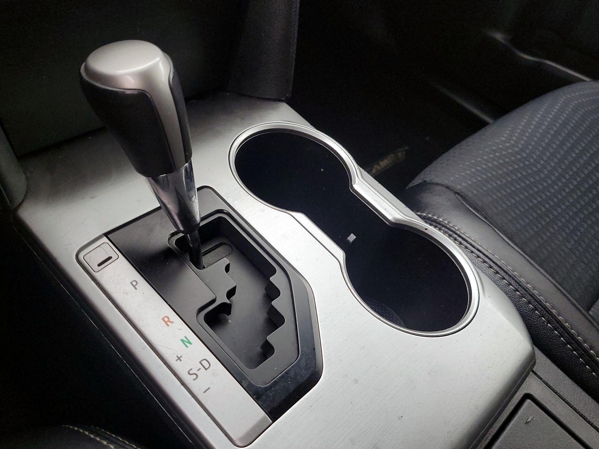 Thumbnail: 2014 Toyota Camry - 17