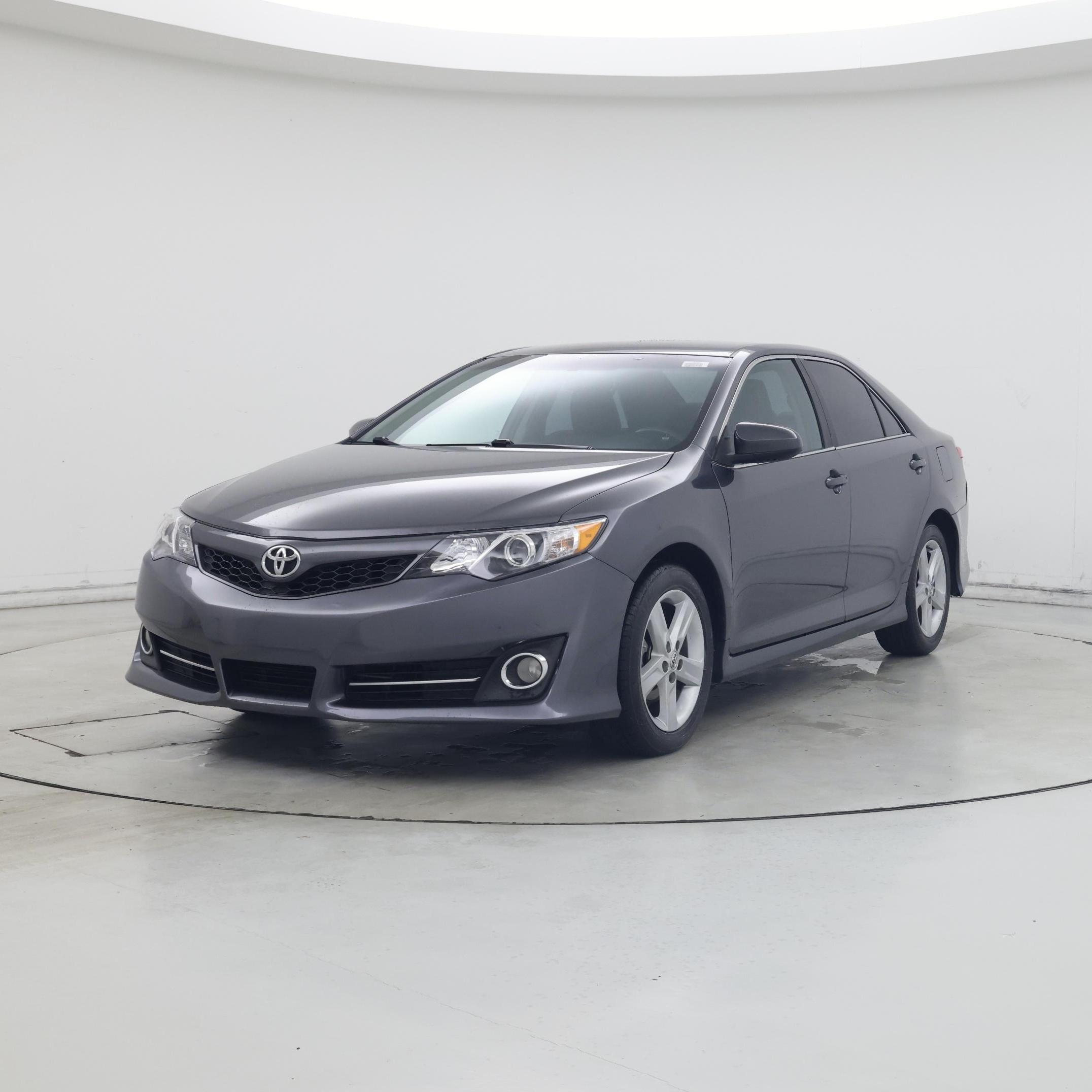 Thumbnail: 2014 Toyota Camry - 4