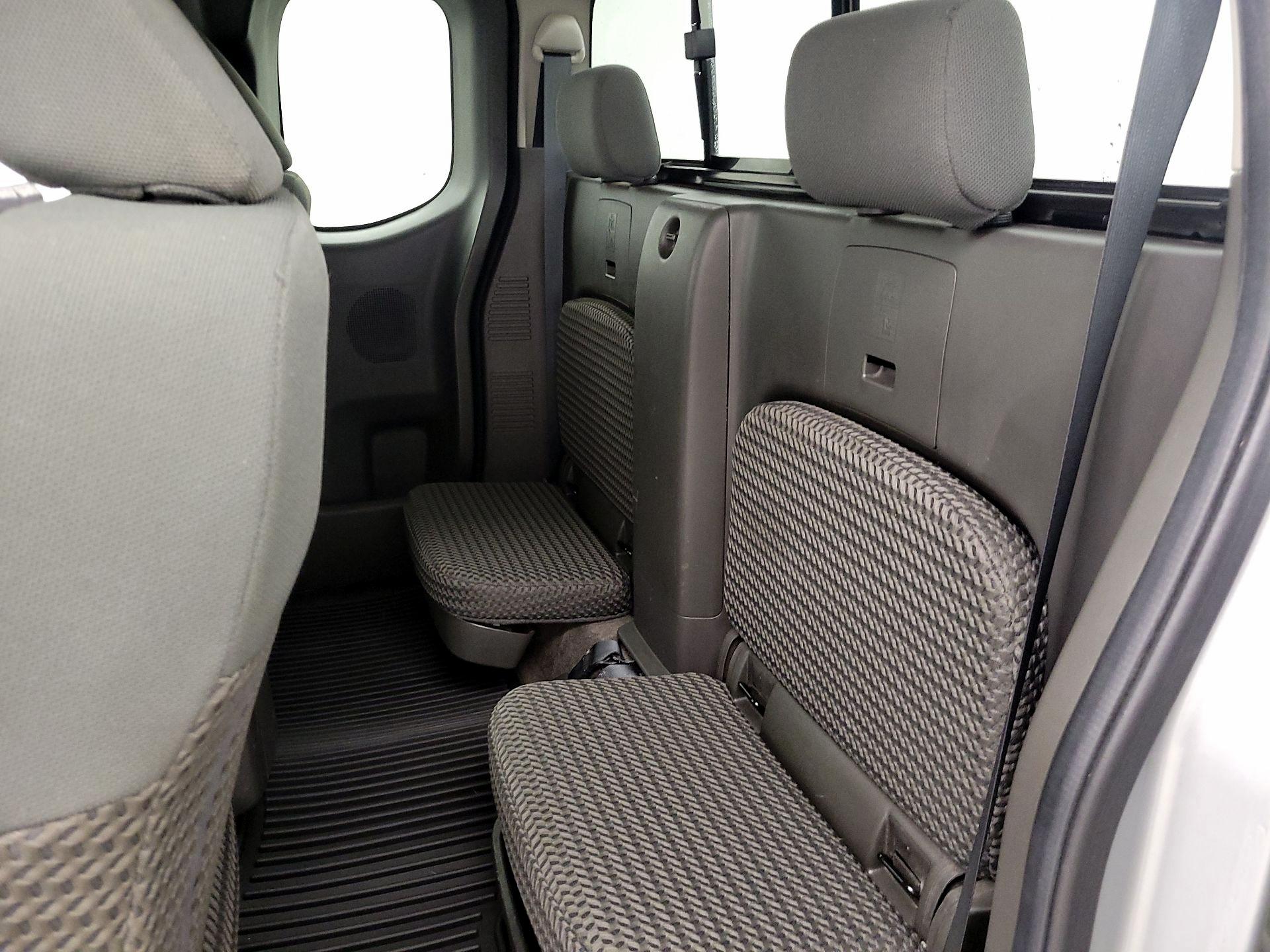 Thumbnail: 2016 Nissan Frontier - 18