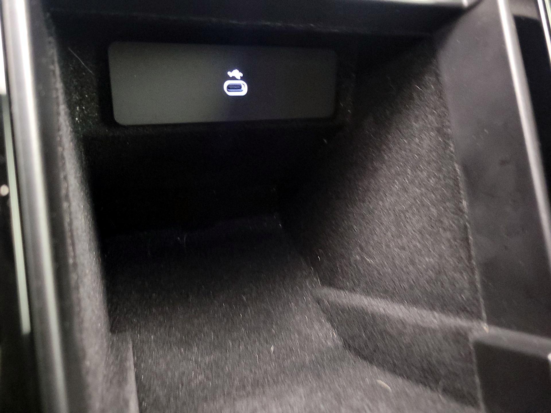 Thumbnail: 2024 Land Rover Range Rover Evoque - 19