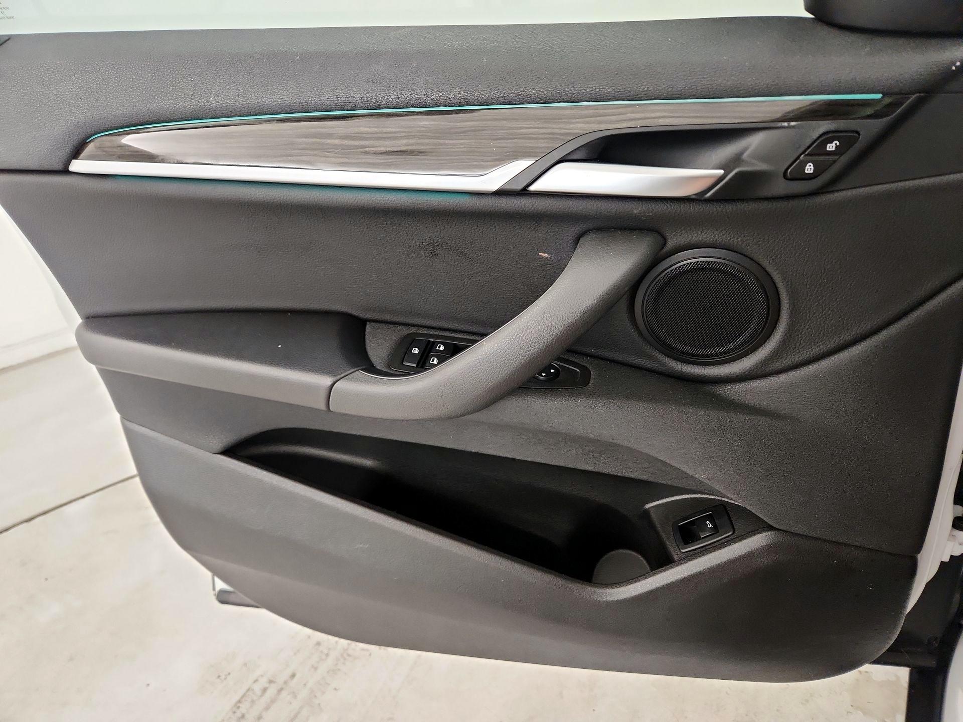 Thumbnail: 2020 BMW X2 - 12