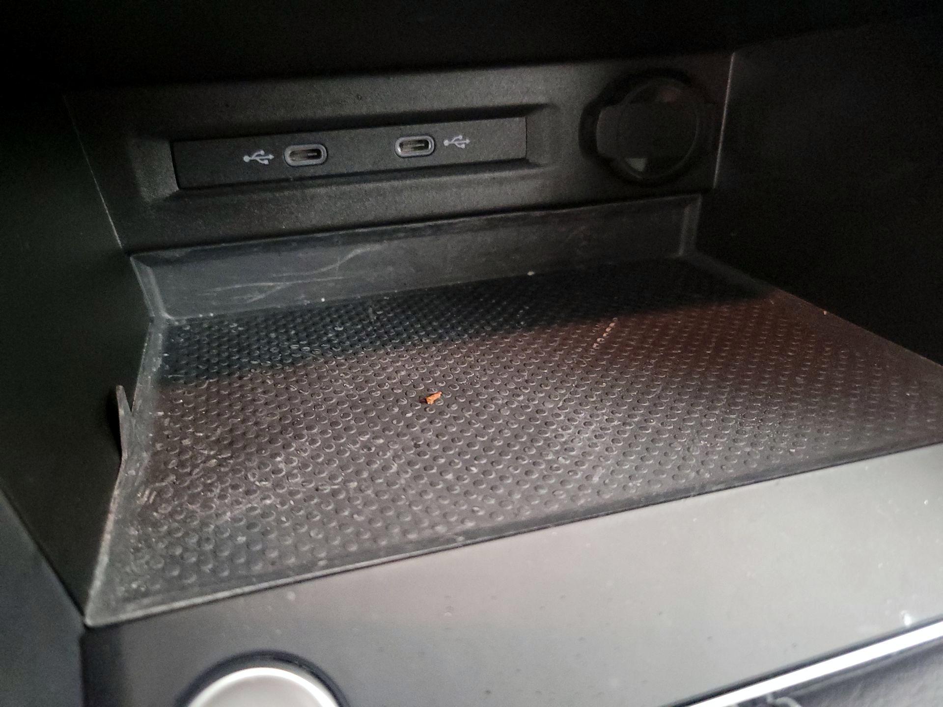 Thumbnail: 2022 Volkswagen Taos - 18