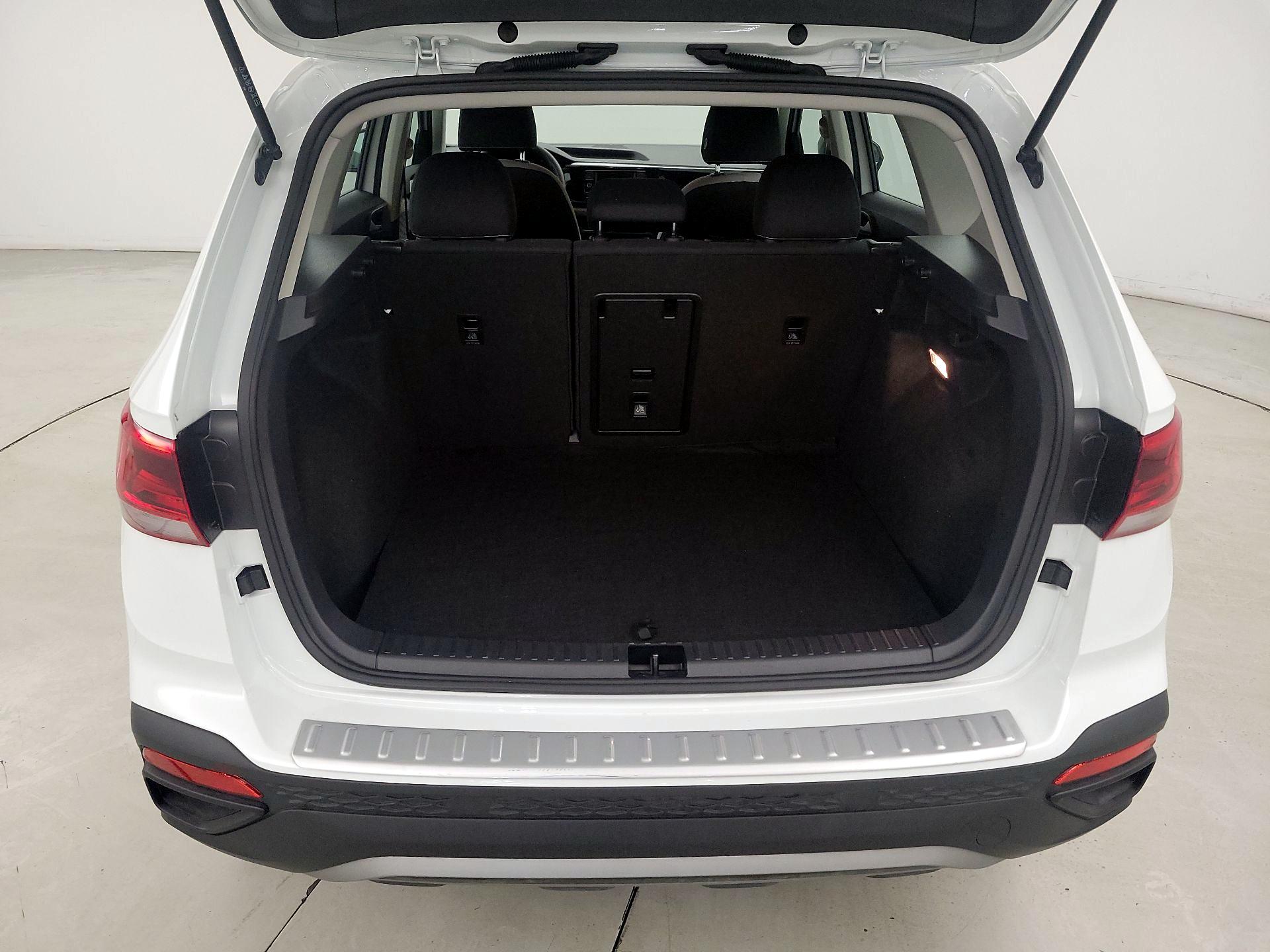 Thumbnail: 2022 Volkswagen Taos - 20