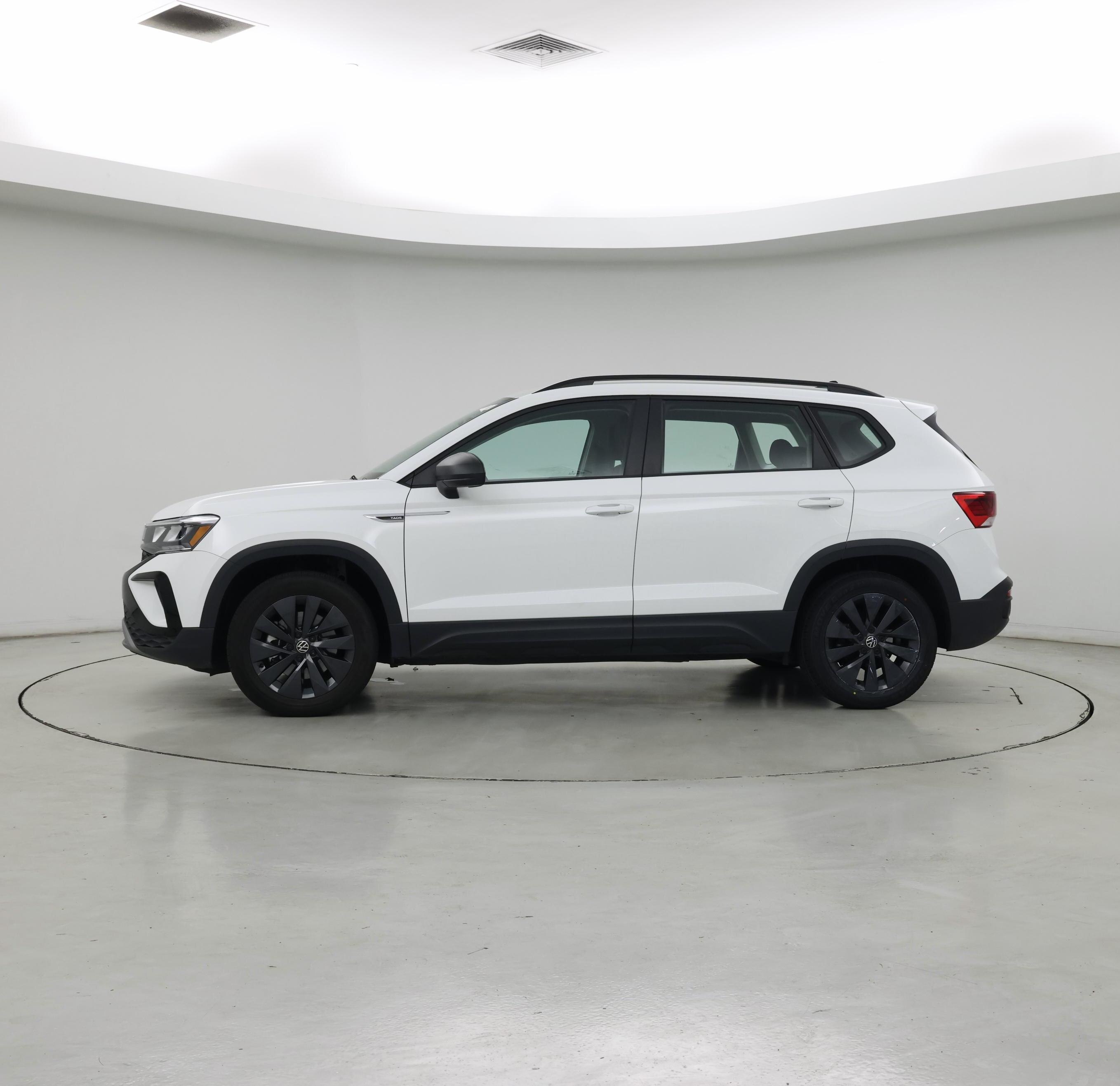 Thumbnail: 2022 Volkswagen Taos - 3