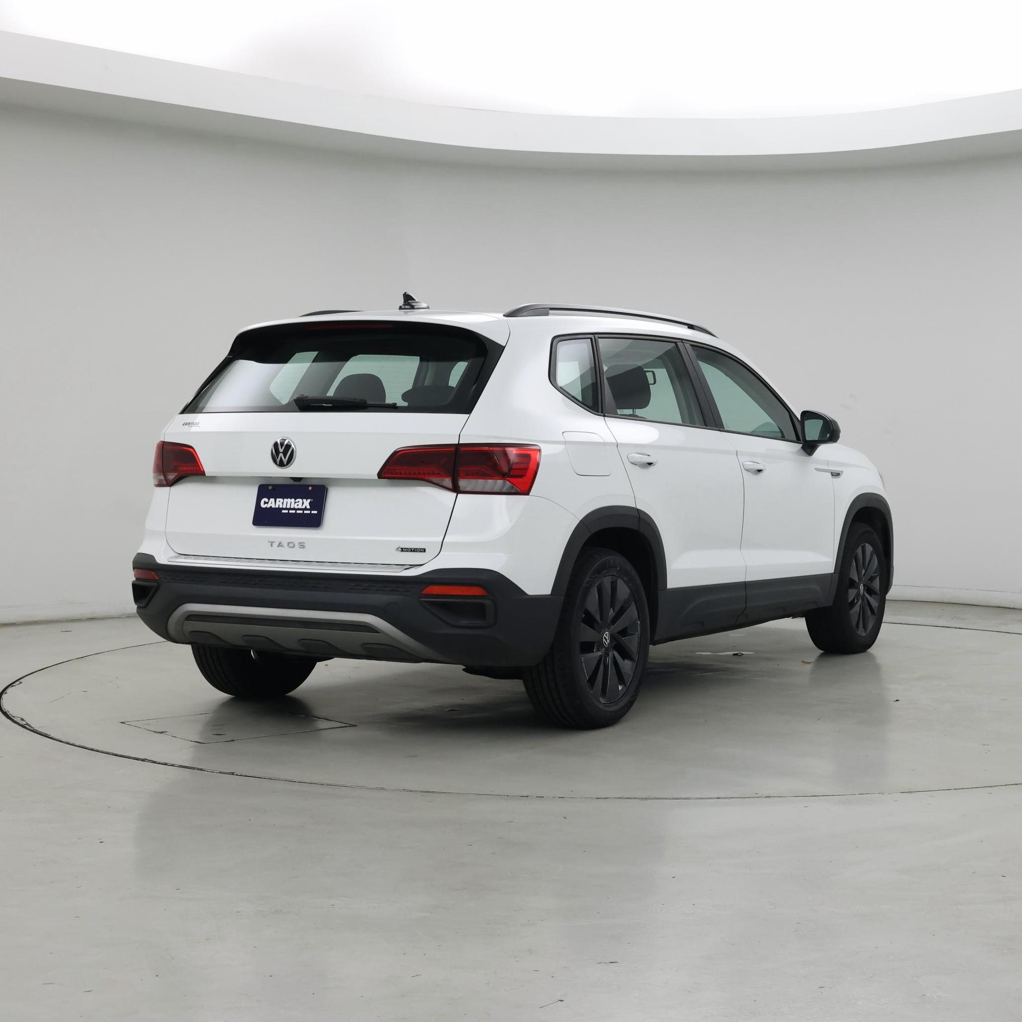 Thumbnail: 2022 Volkswagen Taos - 8