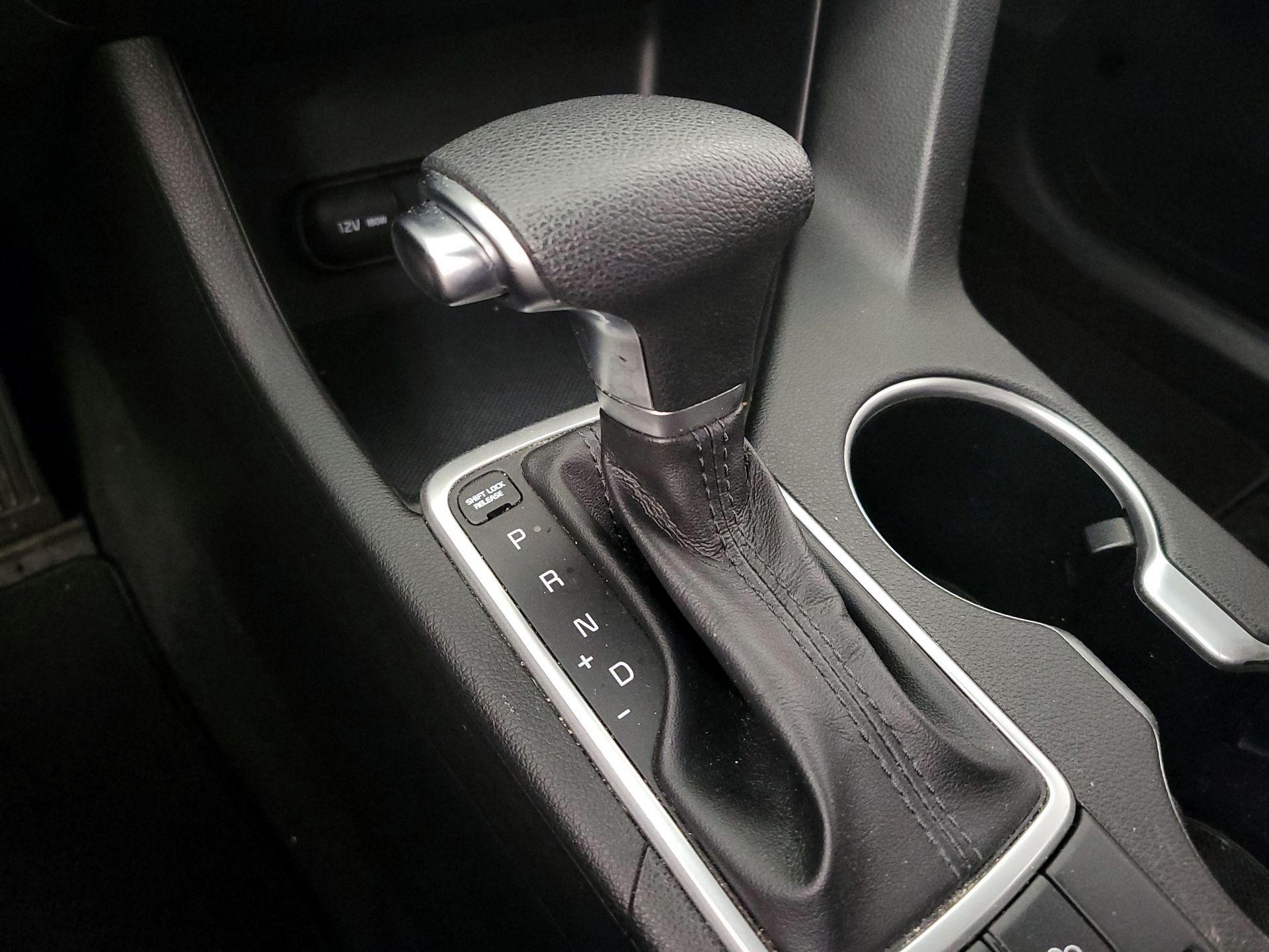 Thumbnail: 2021 Kia Sportage - 17