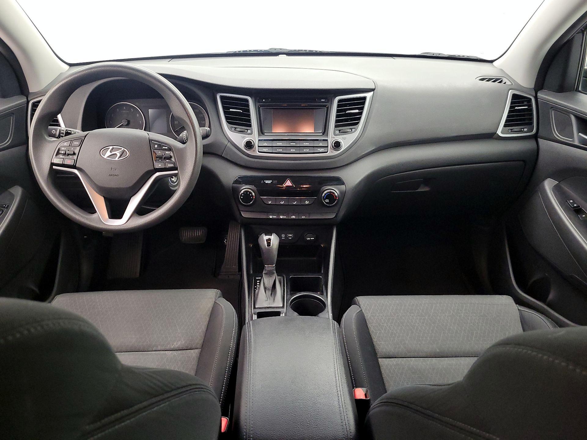 Thumbnail: 2016 Hyundai Tucson - 9