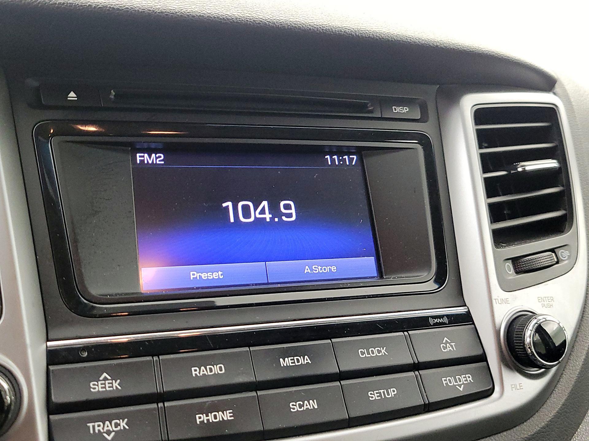 Thumbnail: 2016 Hyundai Tucson - 15