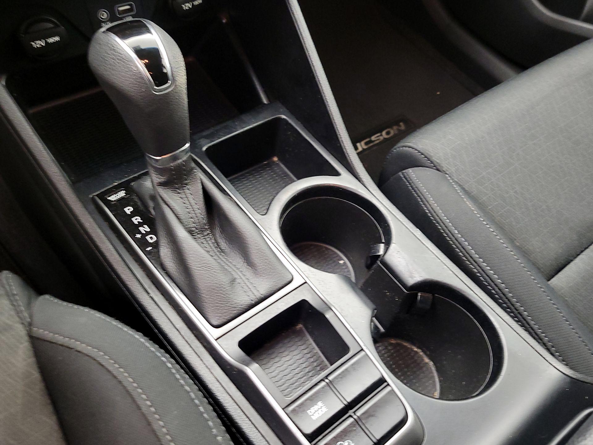 Thumbnail: 2016 Hyundai Tucson - 17