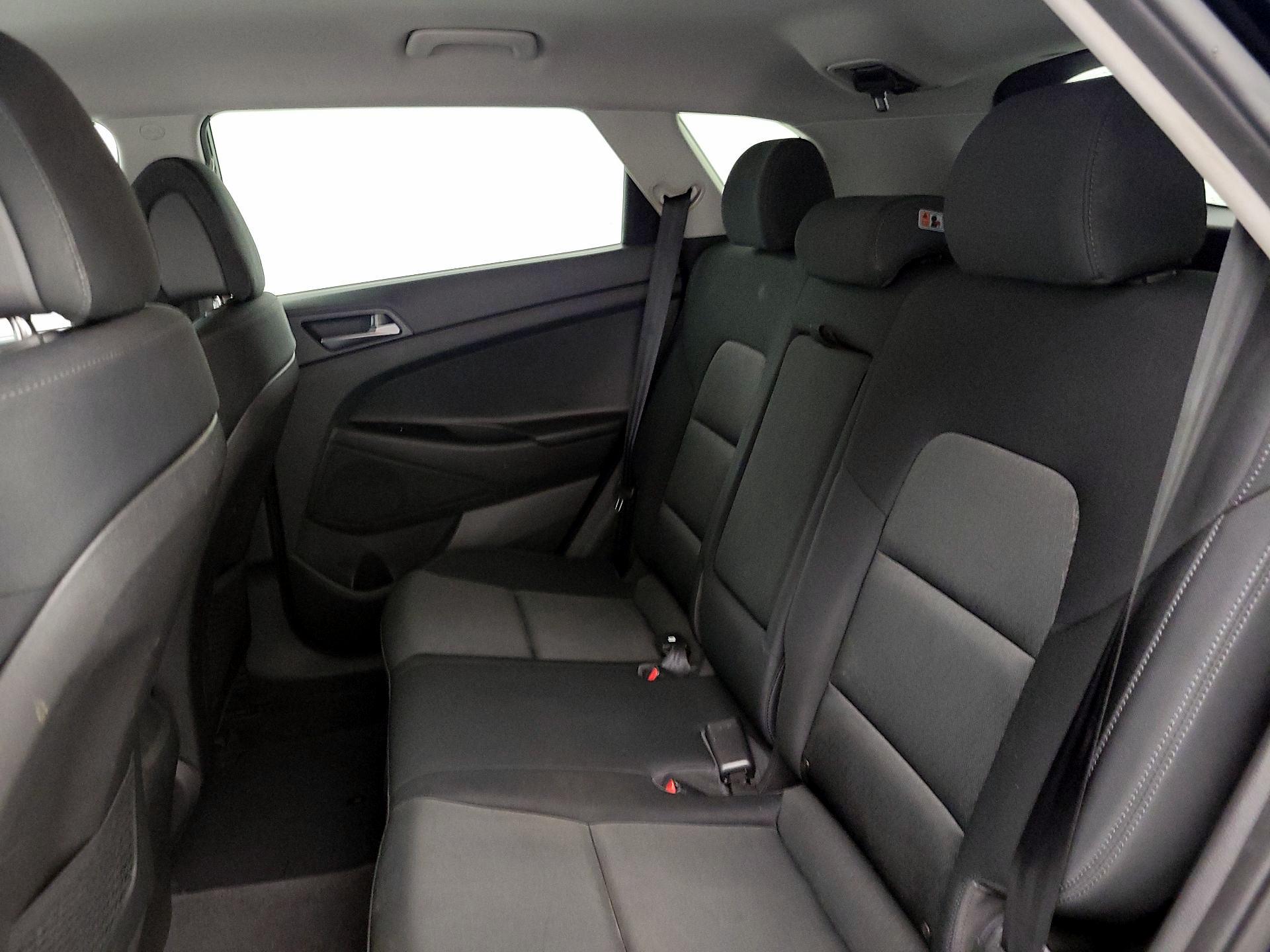 Thumbnail: 2016 Hyundai Tucson - 19