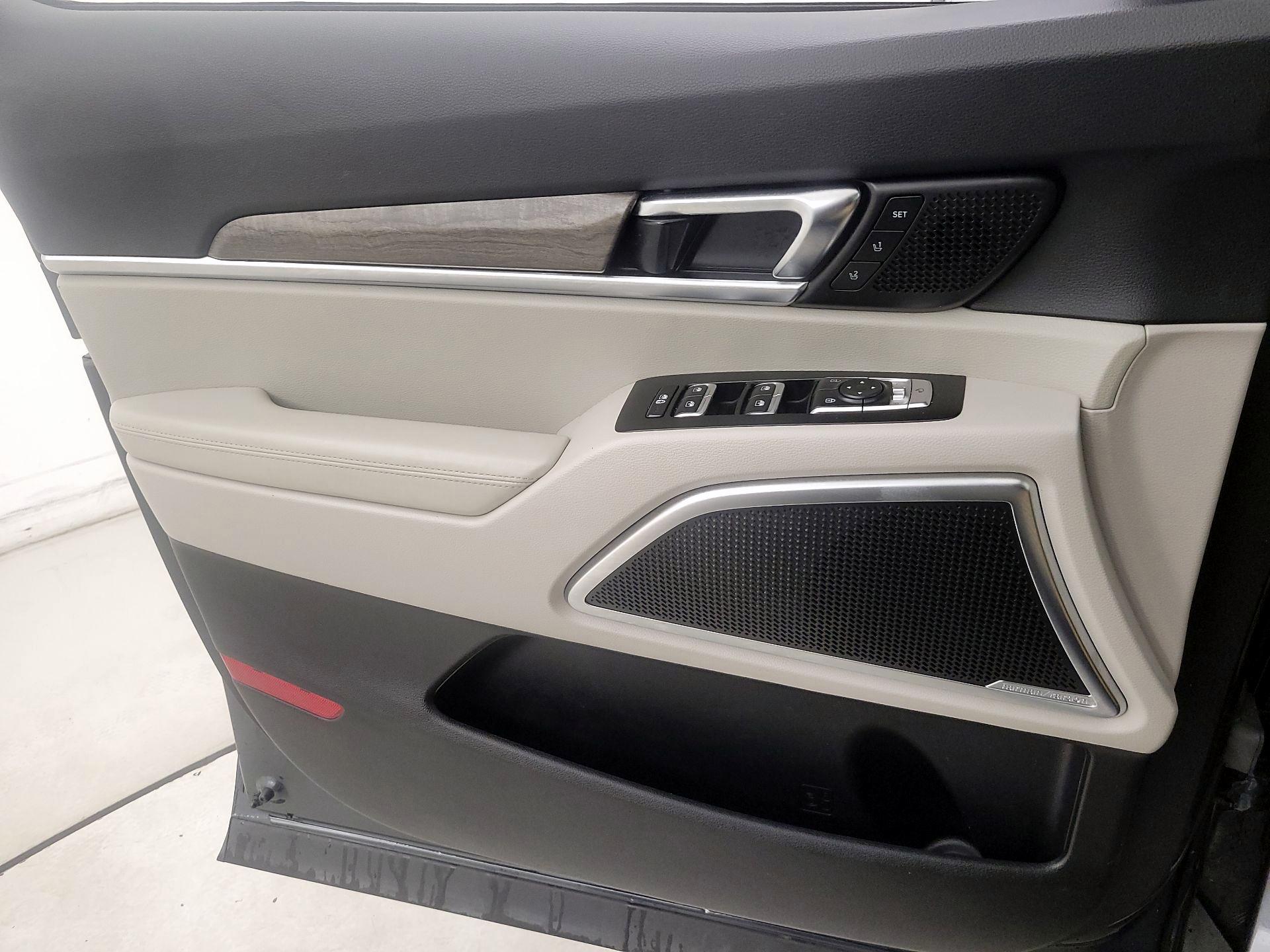 Thumbnail: 2020 Kia Telluride - 12