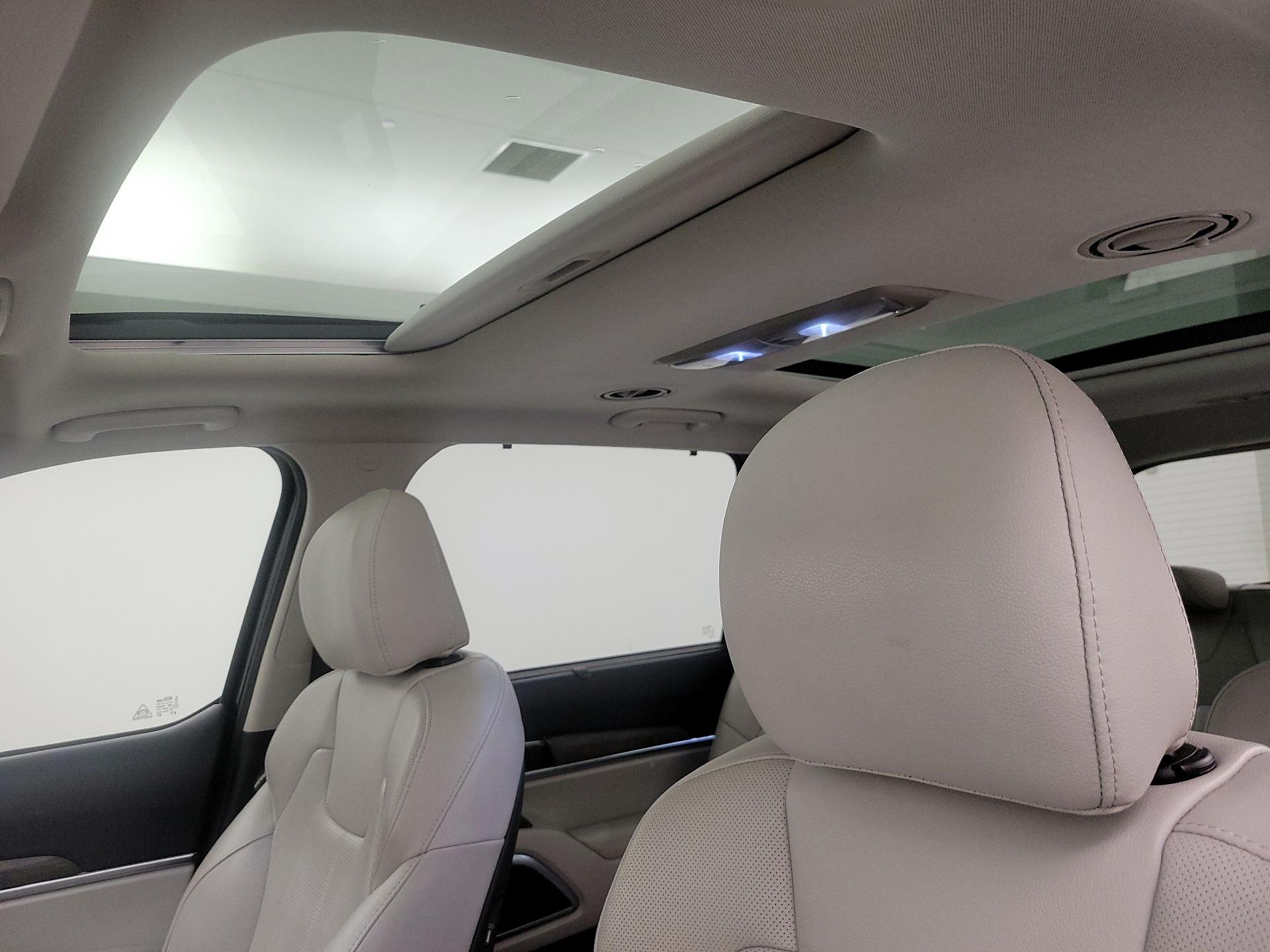 Thumbnail: 2020 Kia Telluride - 20