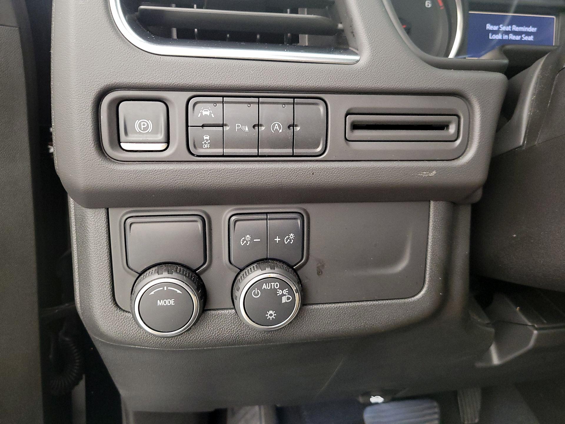 Thumbnail: 2024 Chevrolet Suburban - 13