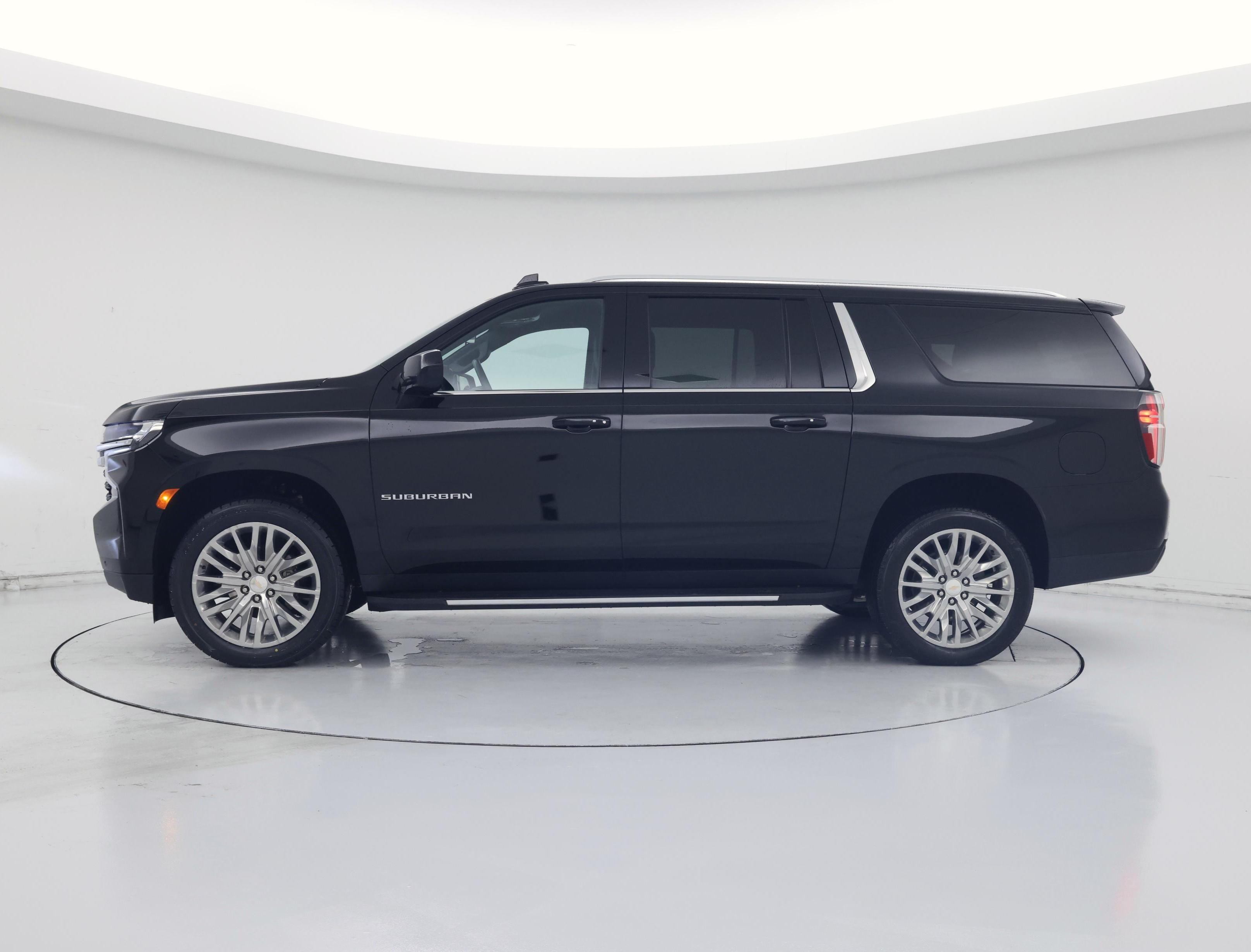 Thumbnail: 2024 Chevrolet Suburban - 3