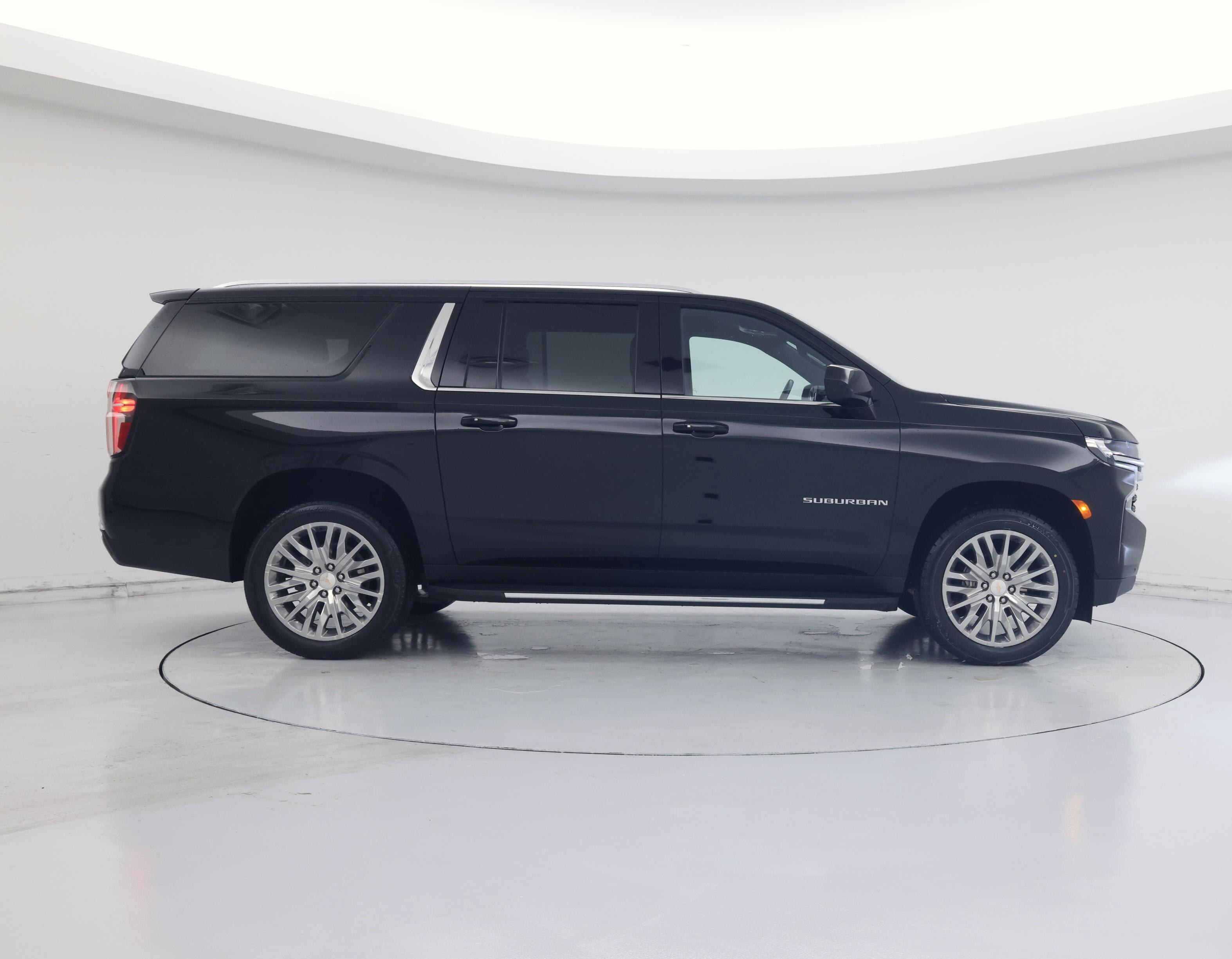 Thumbnail: 2024 Chevrolet Suburban - 7