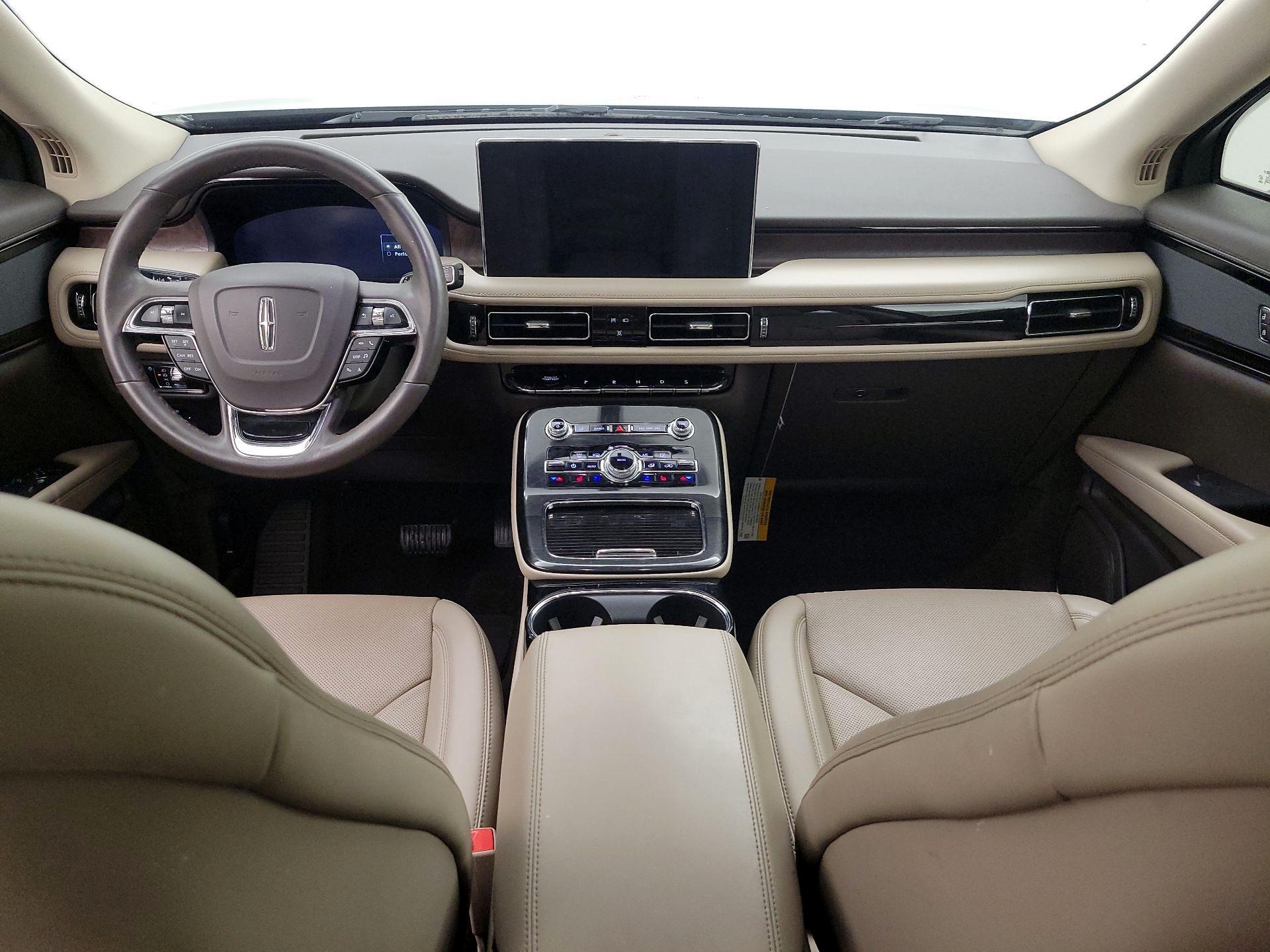 Thumbnail: 2023 Lincoln Nautilus - 9