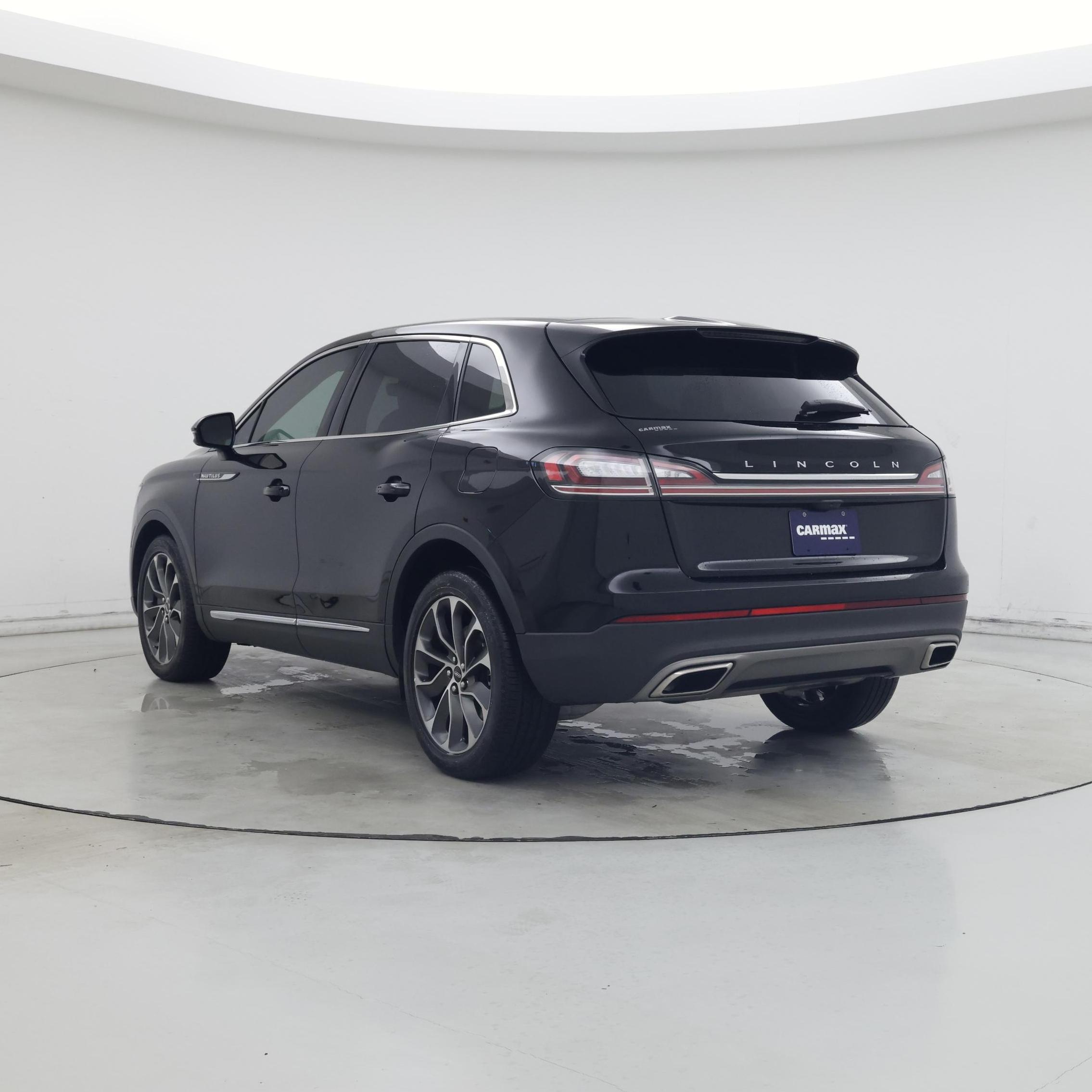 Thumbnail: 2023 Lincoln Nautilus - 2