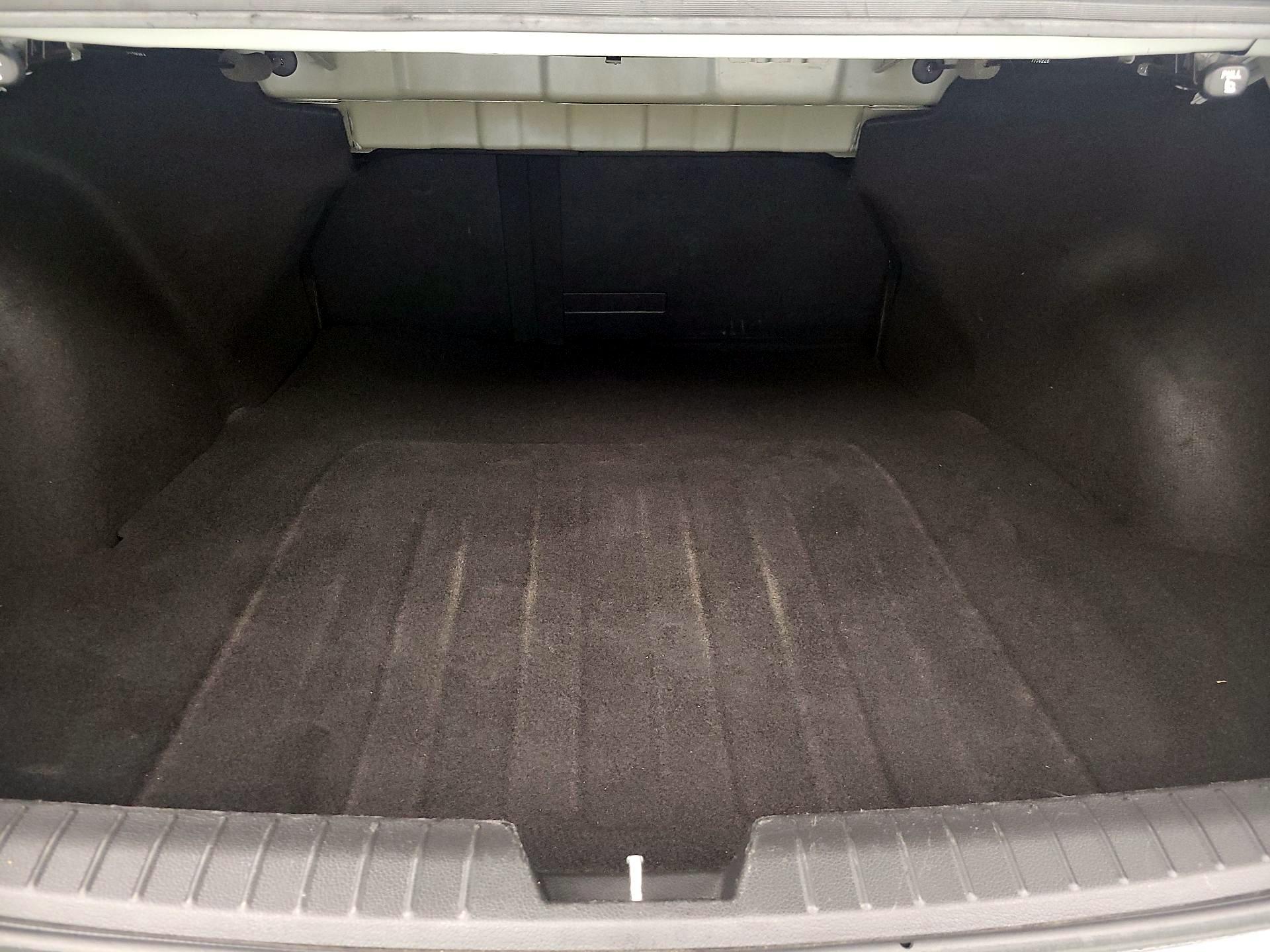 Thumbnail: 2015 Kia Optima - 19