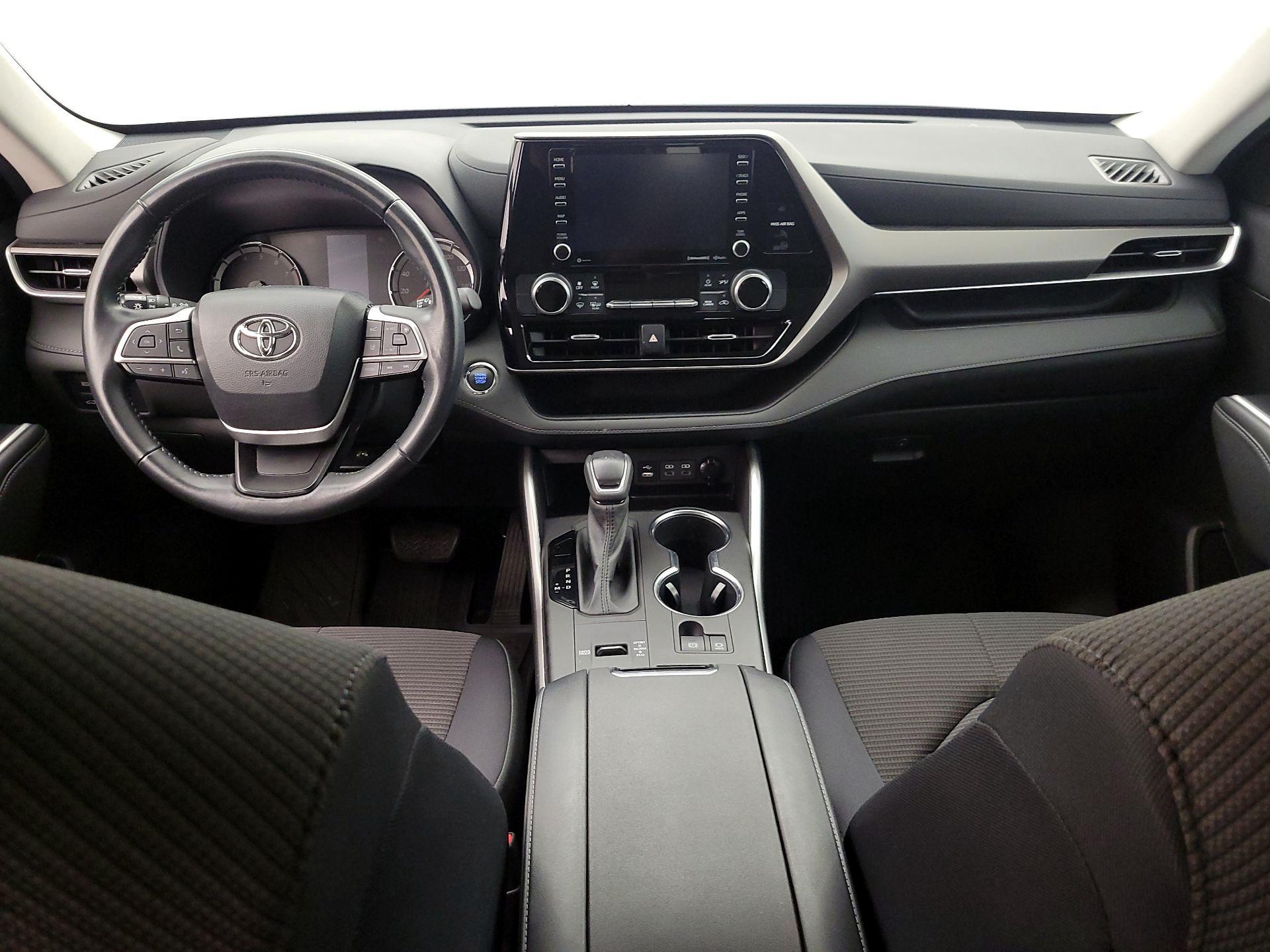 Thumbnail: 2022 Toyota Highlander - 9