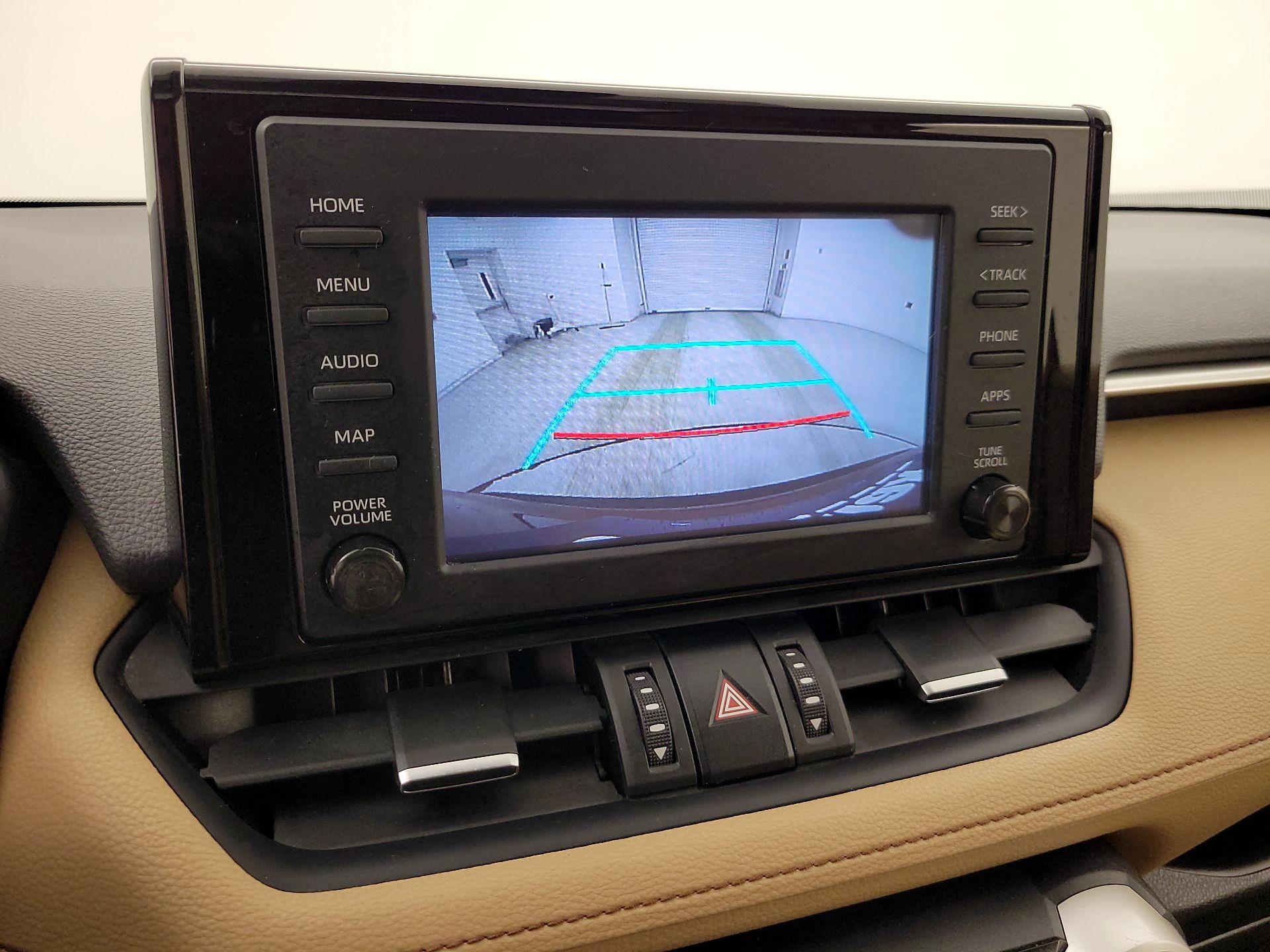 Thumbnail: 2019 Toyota RAV4 - 15