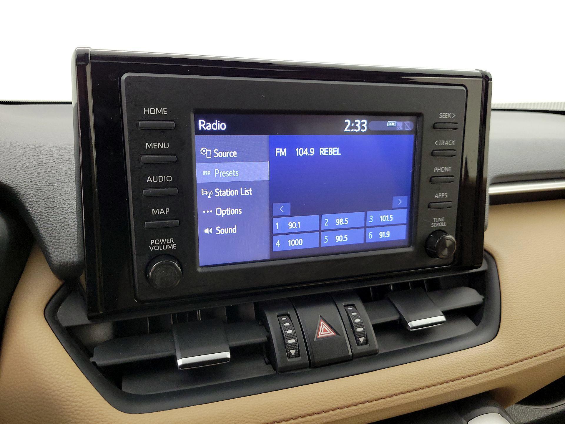 Thumbnail: 2019 Toyota RAV4 - 16