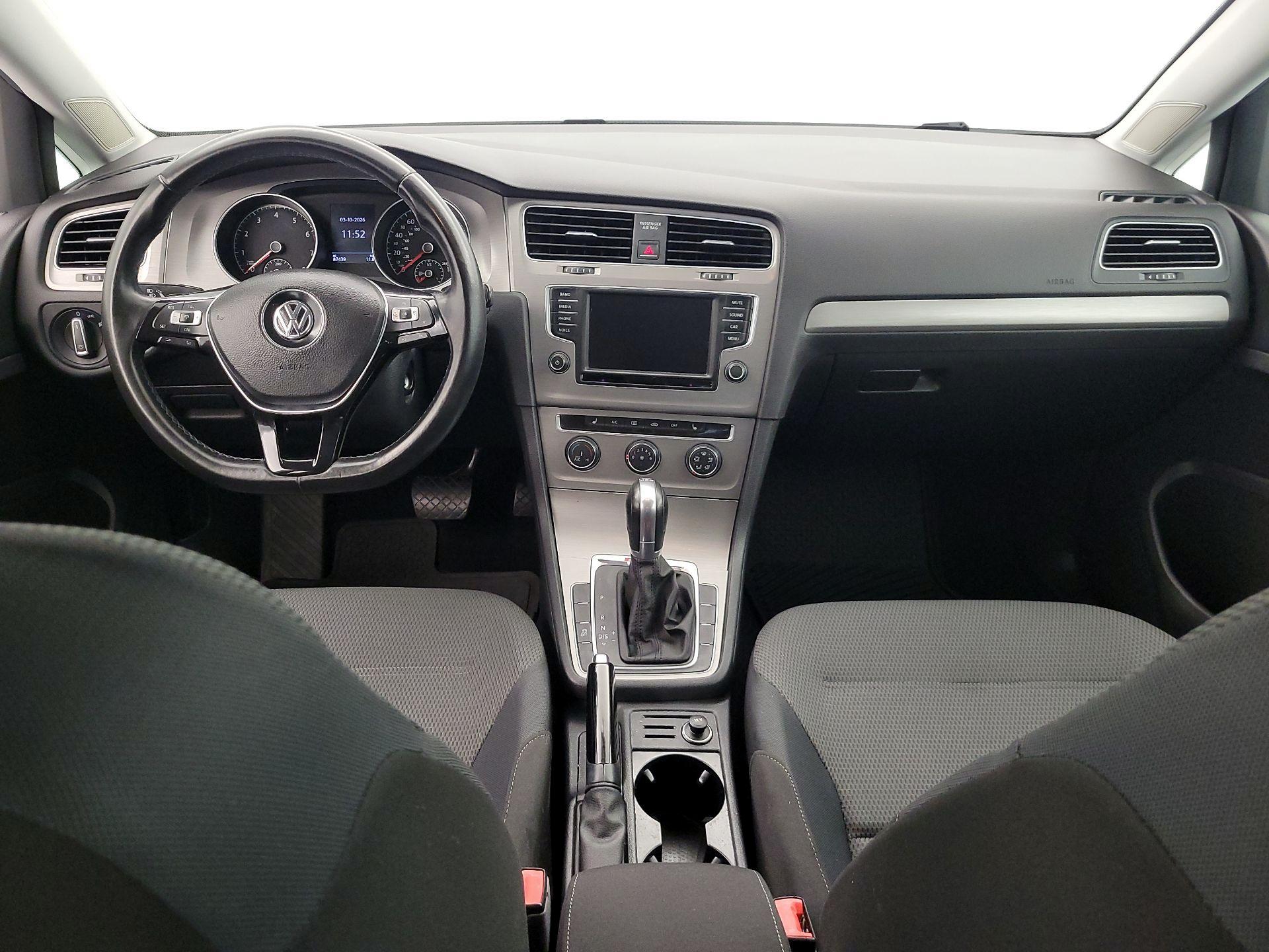 Thumbnail: 2017 Volkswagen Golf - 9