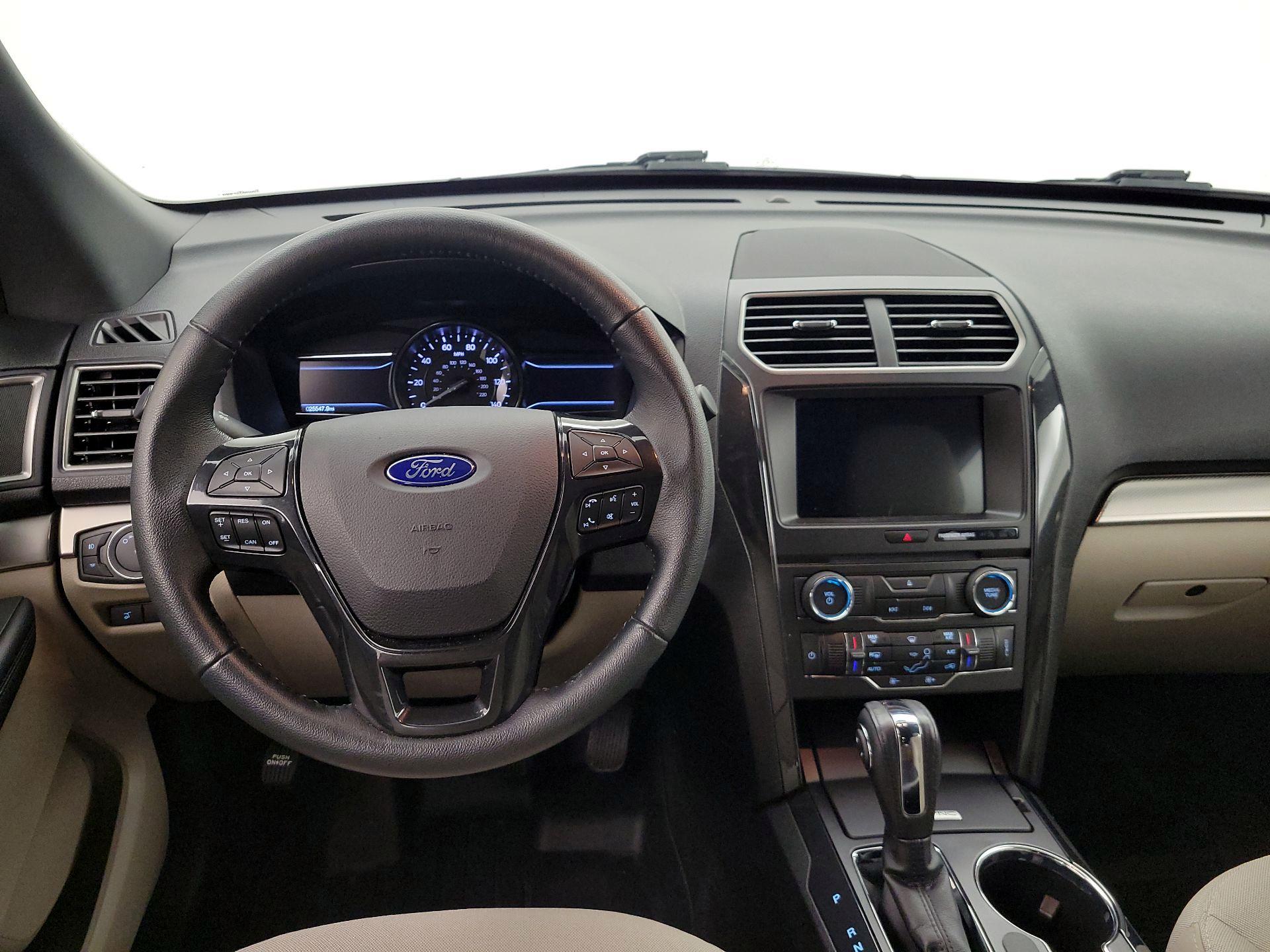 Thumbnail: 2018 Ford Explorer - 10