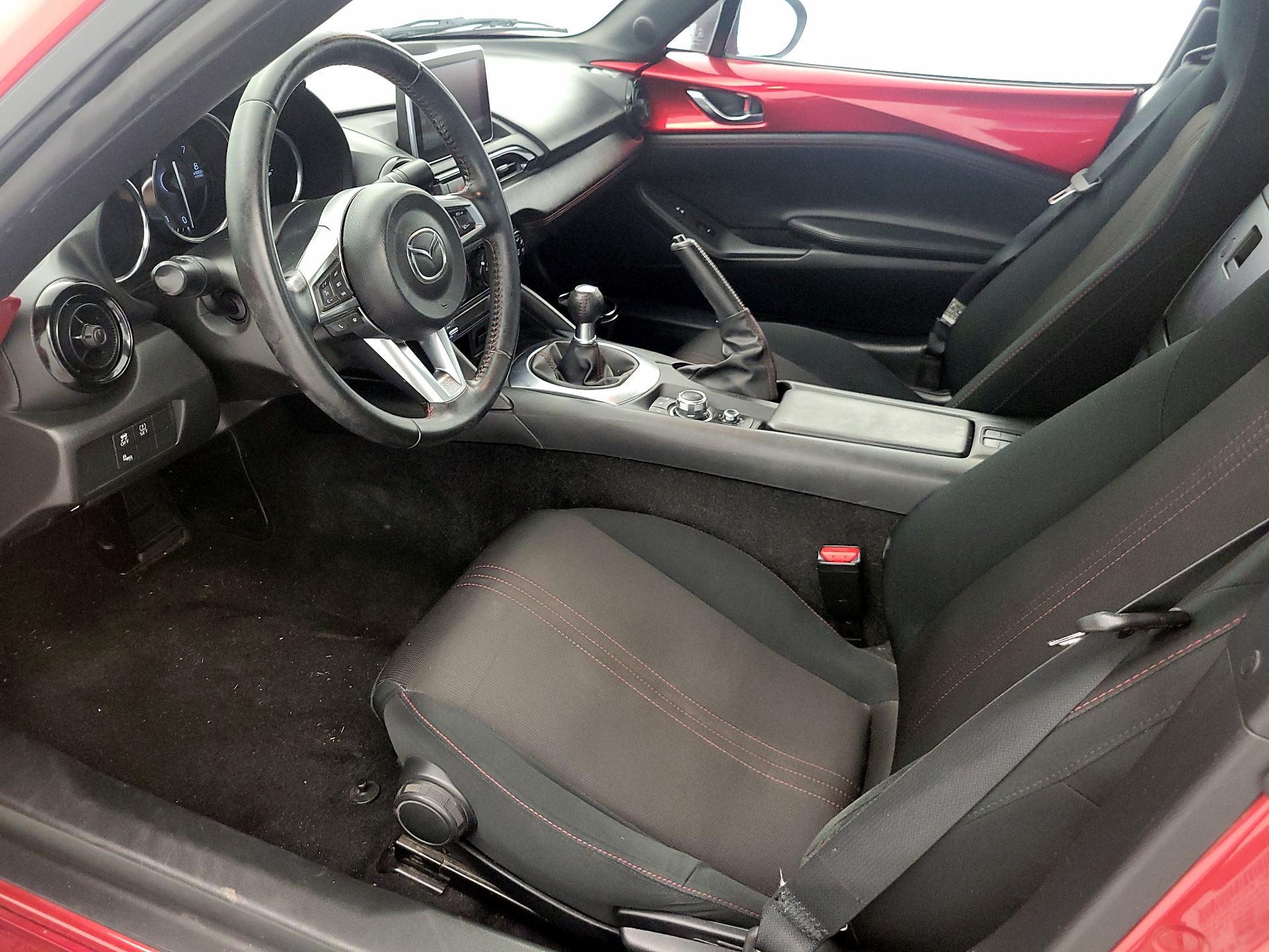 Thumbnail: 2017 Mazda MX-5 Miata - 11