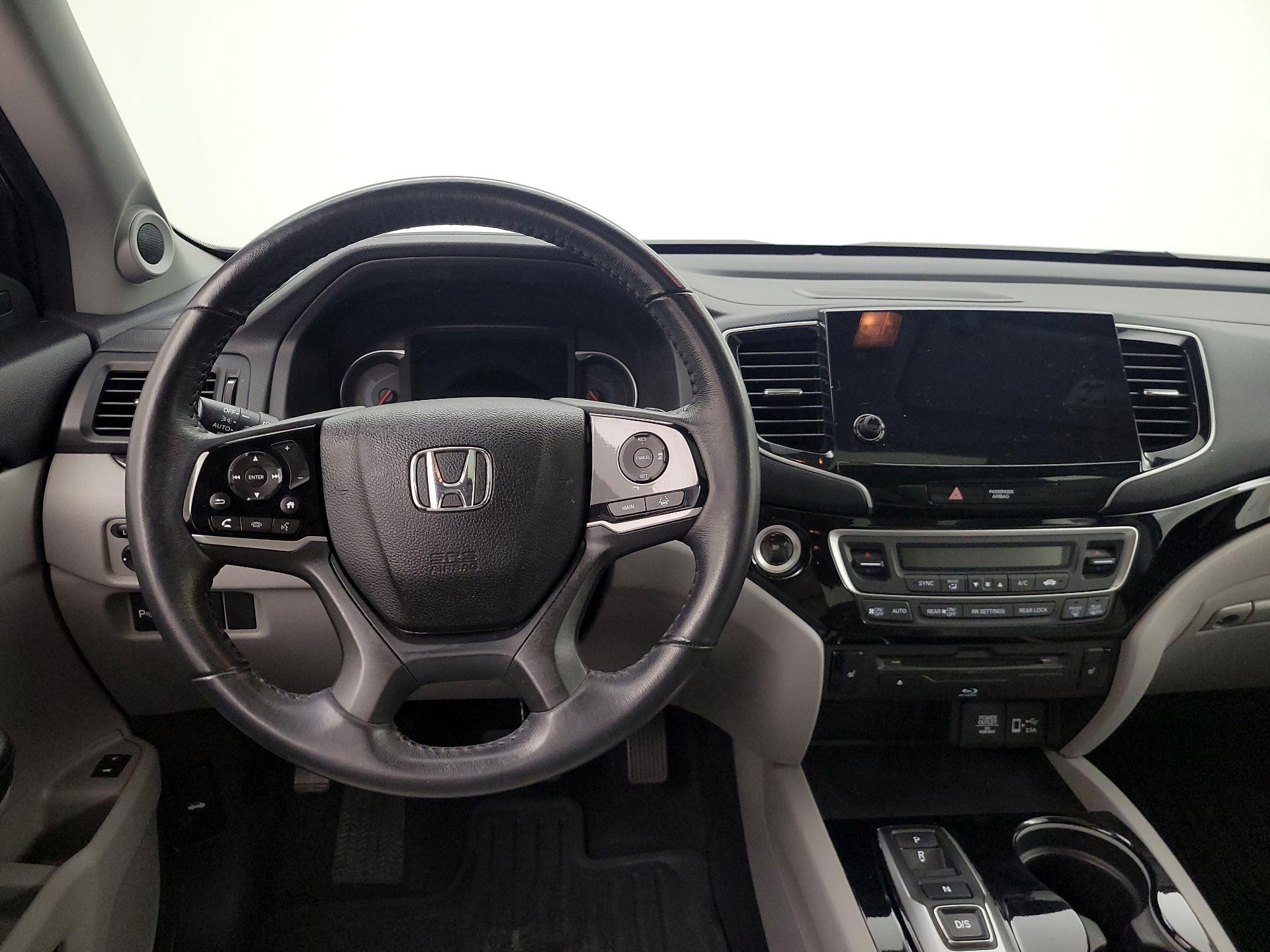 Thumbnail: 2019 Honda Pilot - 10