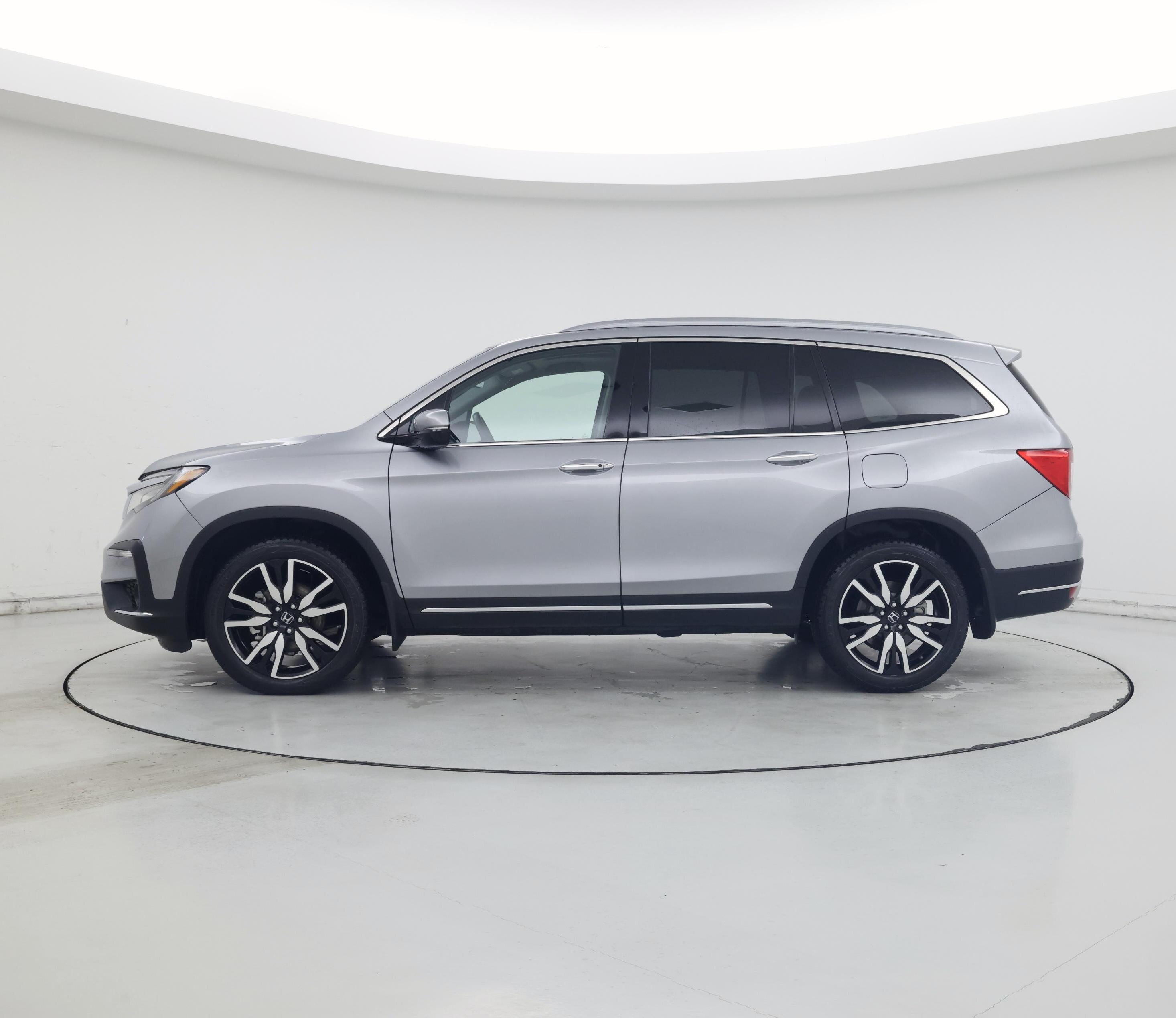Thumbnail: 2019 Honda Pilot - 3