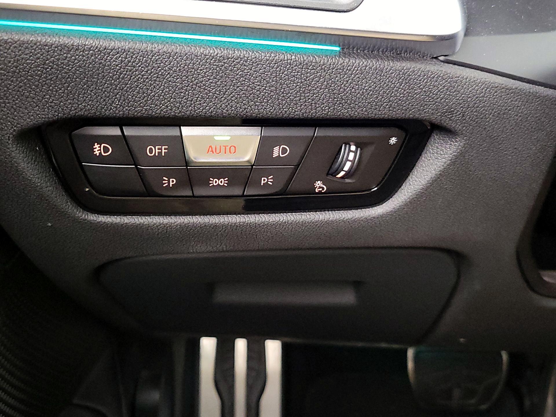 Thumbnail: 2021 BMW 3 Series - 13