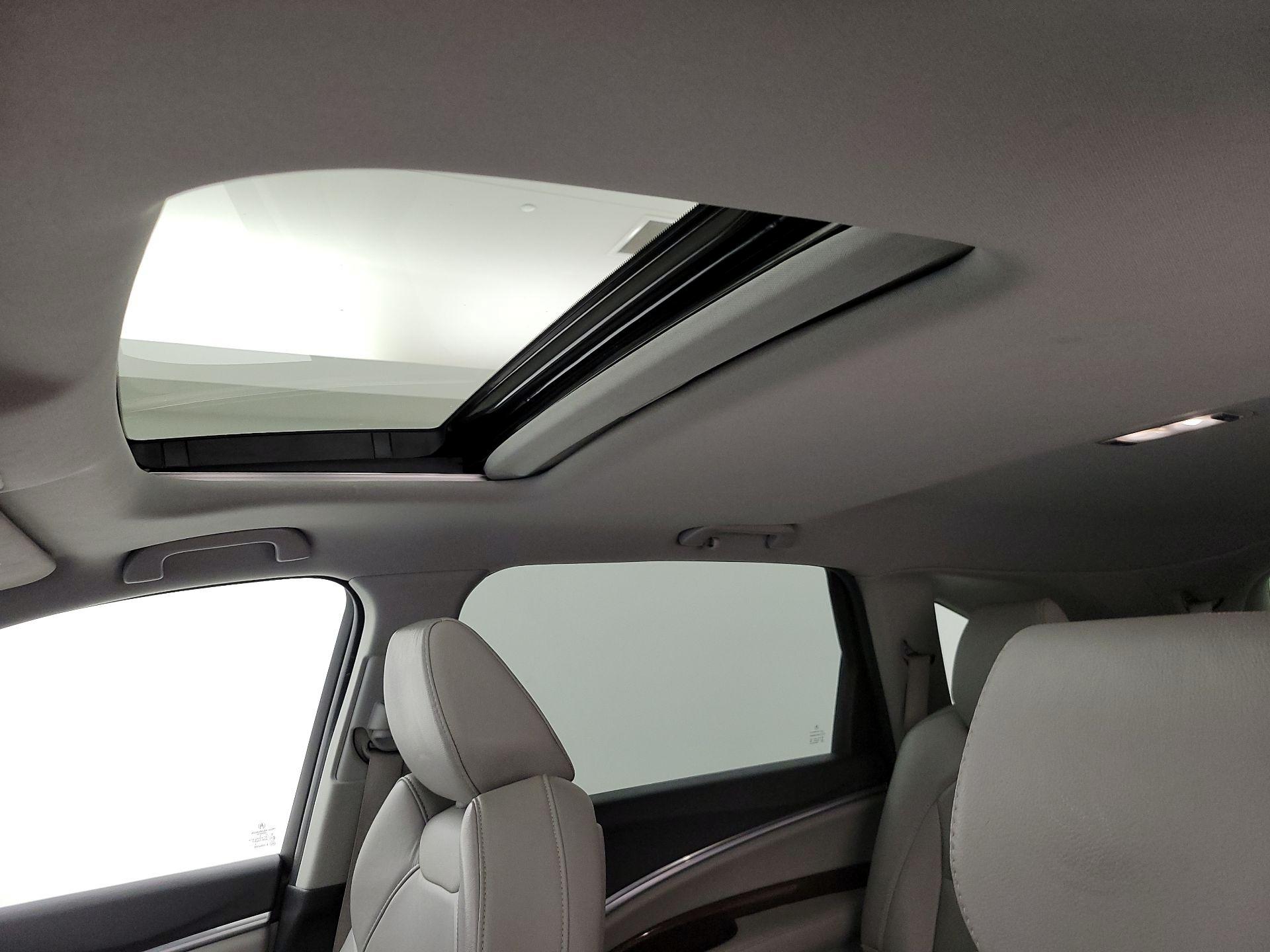 Thumbnail: 2019 Acura MDX - 19